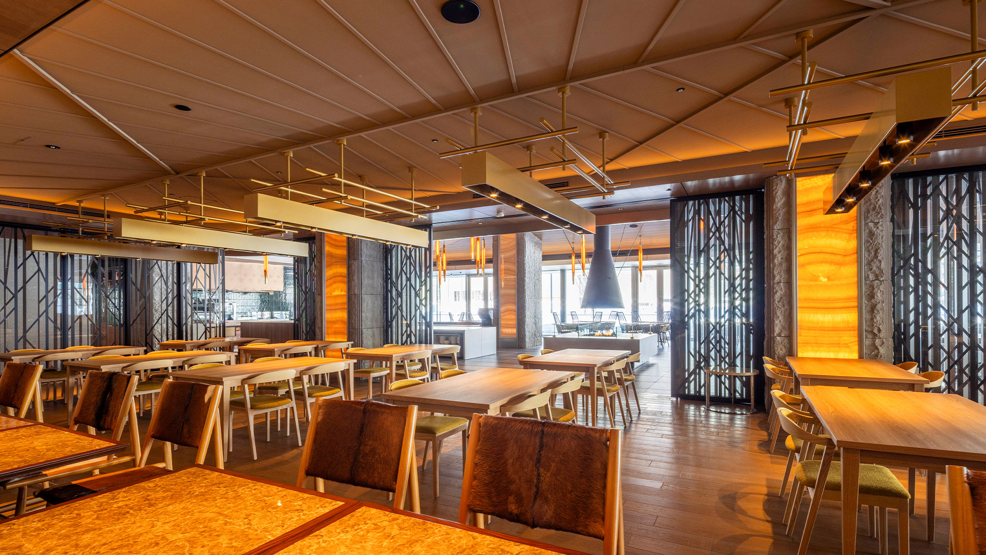 【北彩レストラン＆カフェ】＜1F＞オープンテラス付の開放感ある朝食ビュッフェレストラン＆カフェ