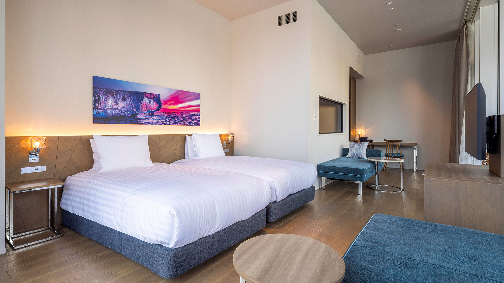 【テラス付コーナージュニアスイート】41平米／角部屋ならではの2面採光、開放感ある1室限定の客室です