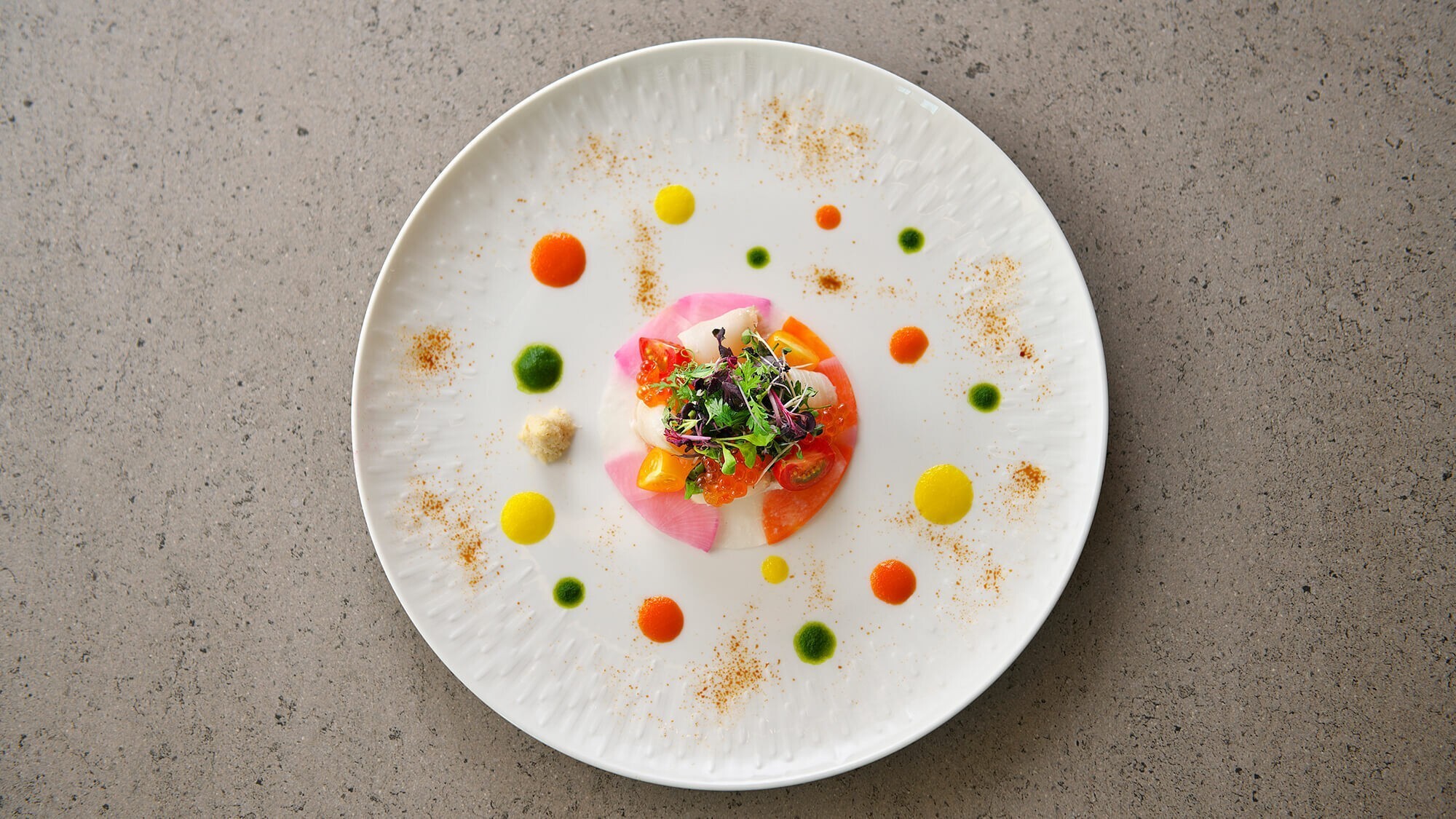 【ディナー】北海道産の食材を贅沢に使い、和のエッセンスを織り交ぜた上質なフレンチコースディナー