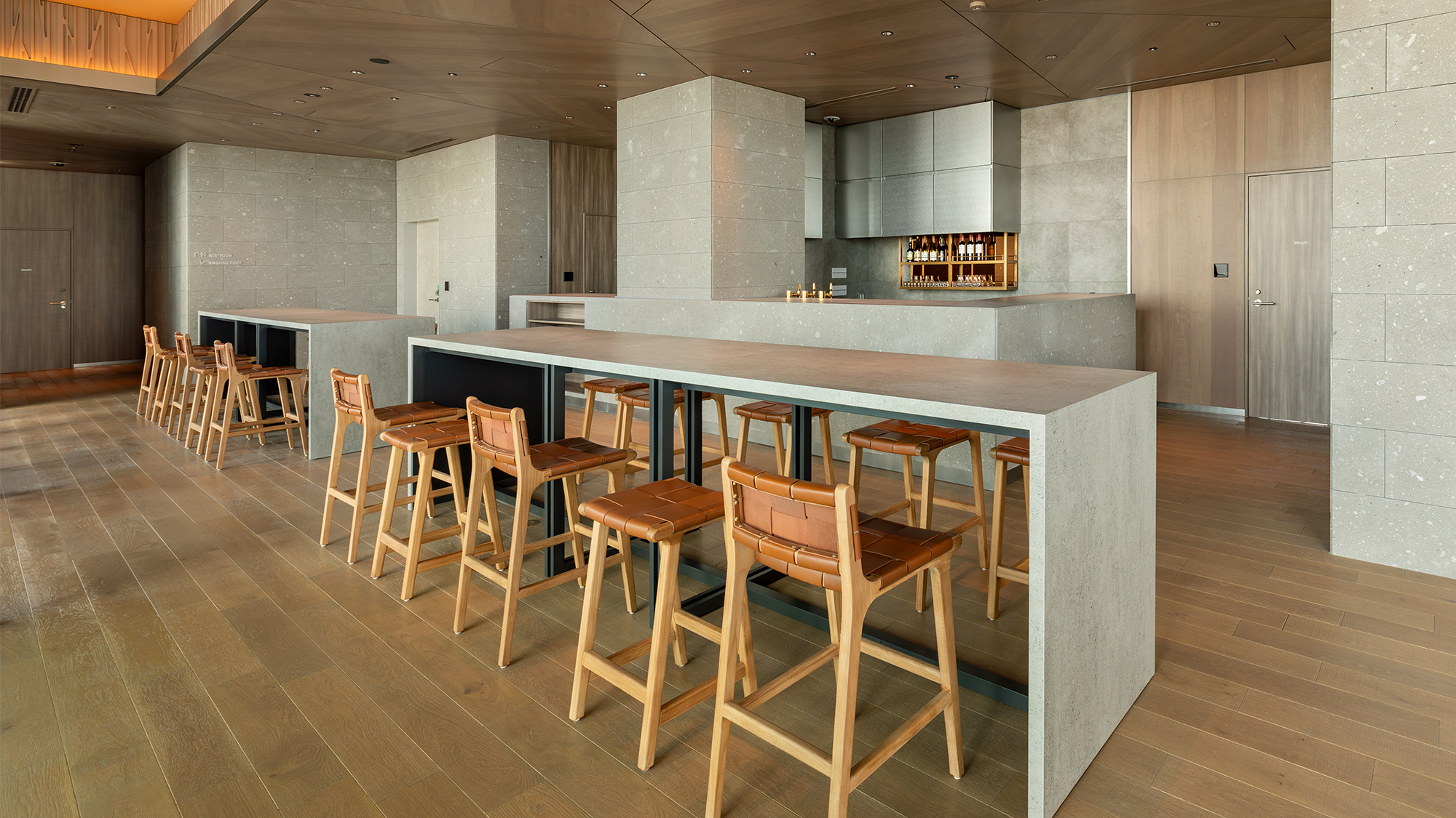 【ラウンジ】＜26F＞スパご利用のお客様専用の湯上りラウンジ。館内着のままお過ごしいただけます