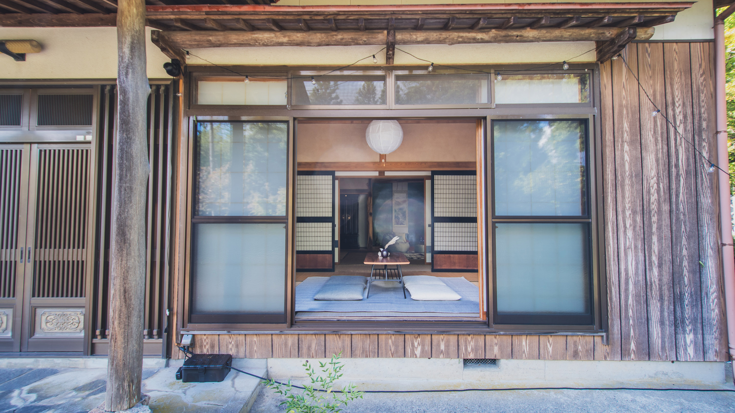 外観からの和室１