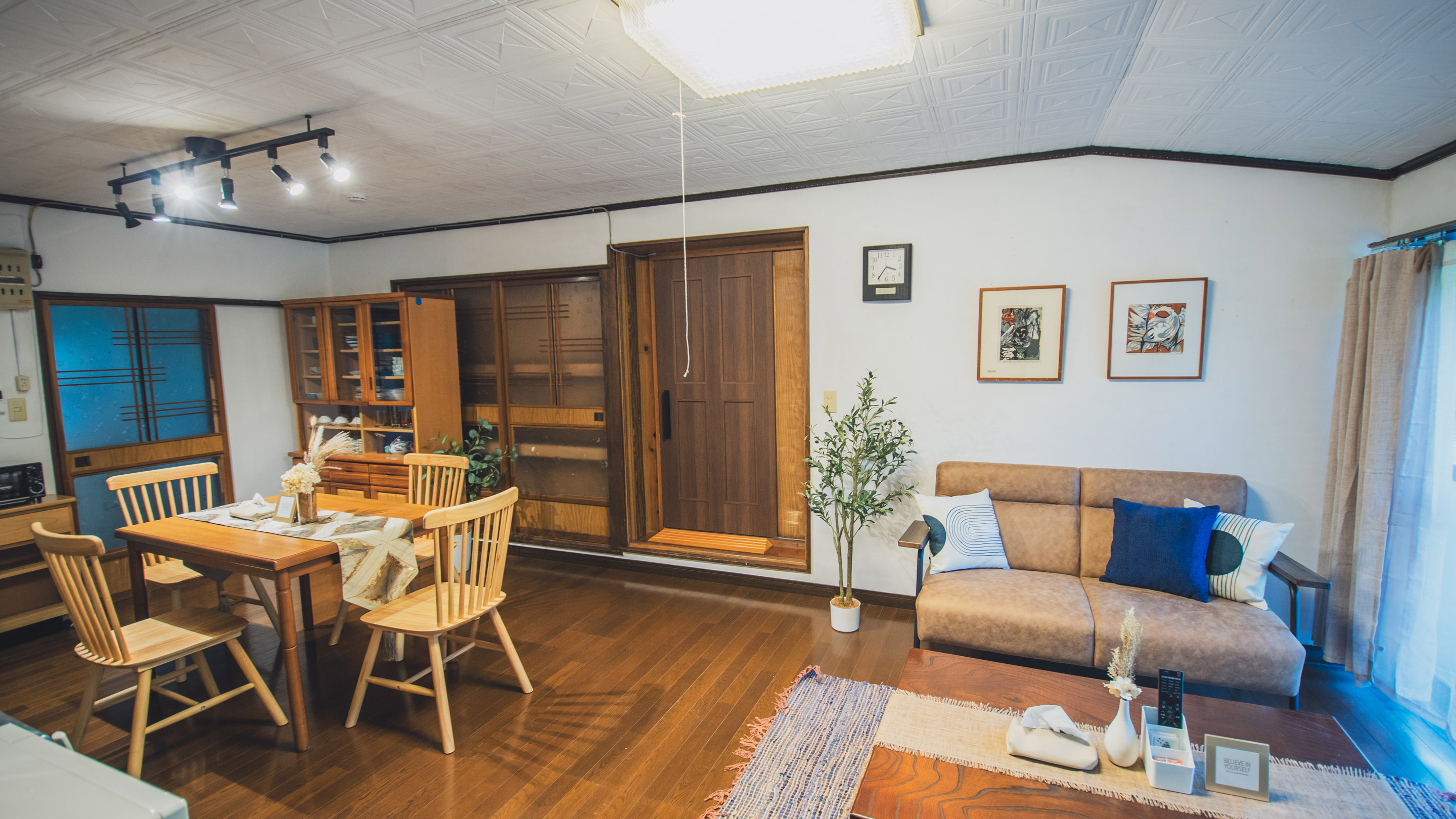 リビングダイニング２