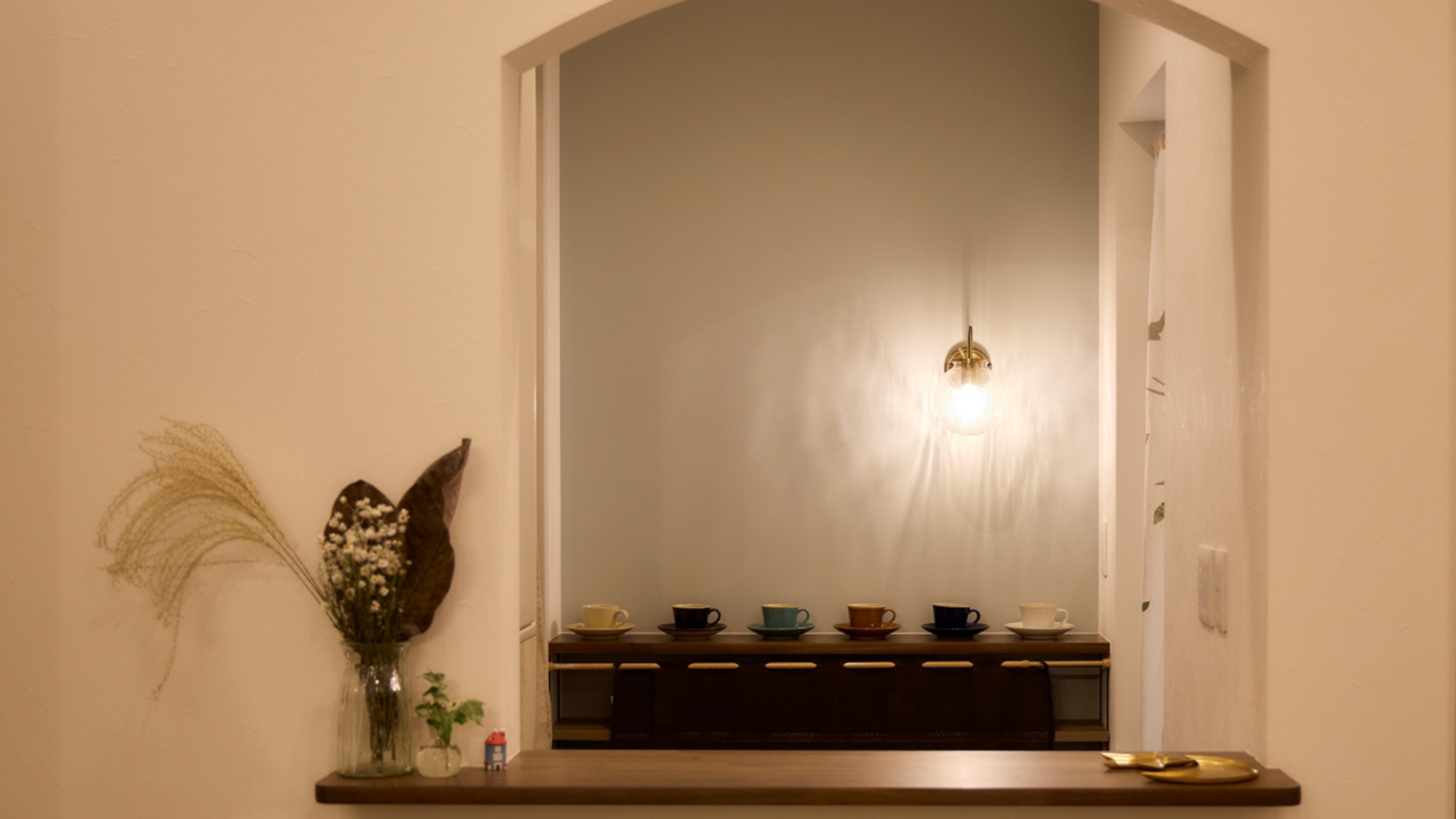 ・【フロント】ご家族で自然を楽しみたい方にぴったりの宿です。日光旅の拠点にお越しください