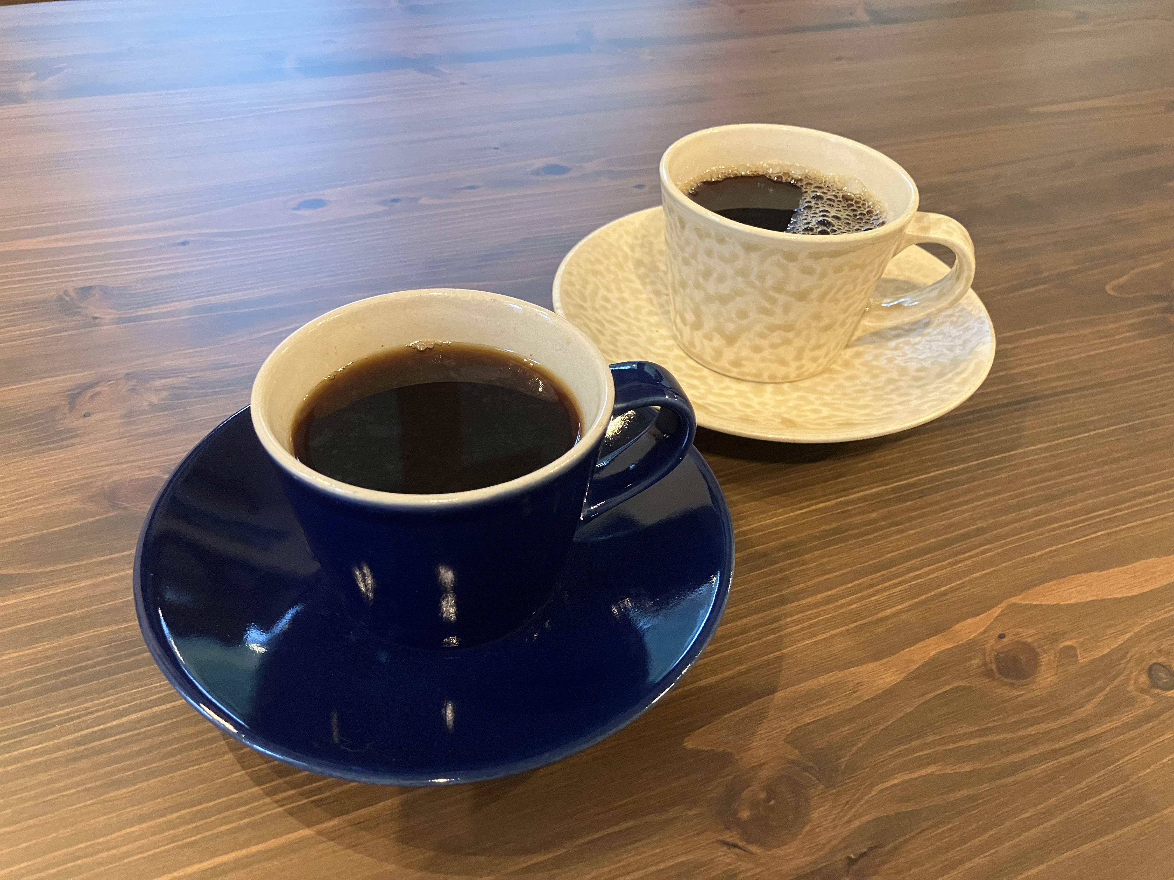 何色が出てくるかお楽しみに！益子焼のコーヒーカップ