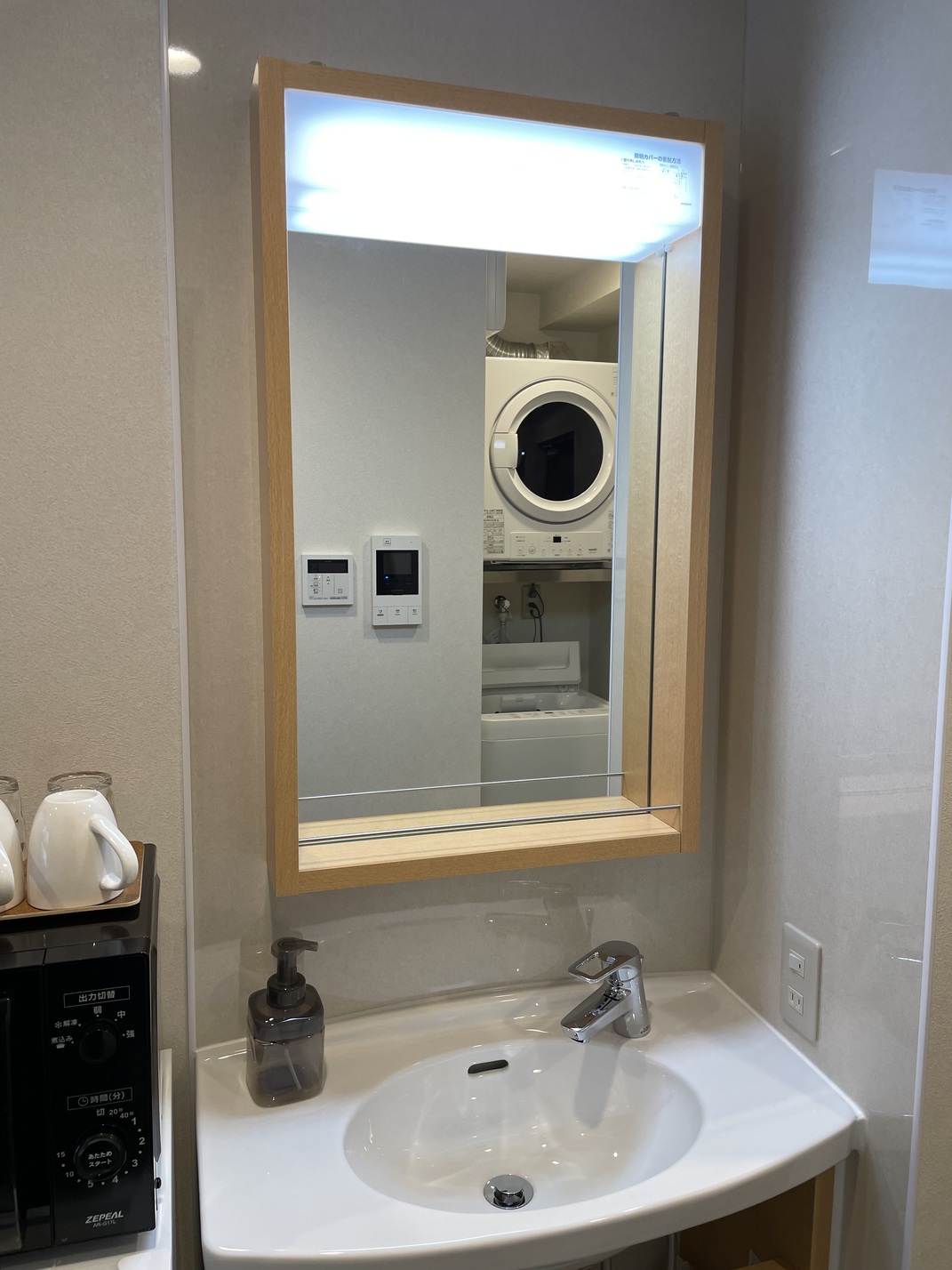 2階3階フロア部屋指定なし【3連泊以上プラン】素泊●「ゆいレール県庁前駅」から徒歩4分