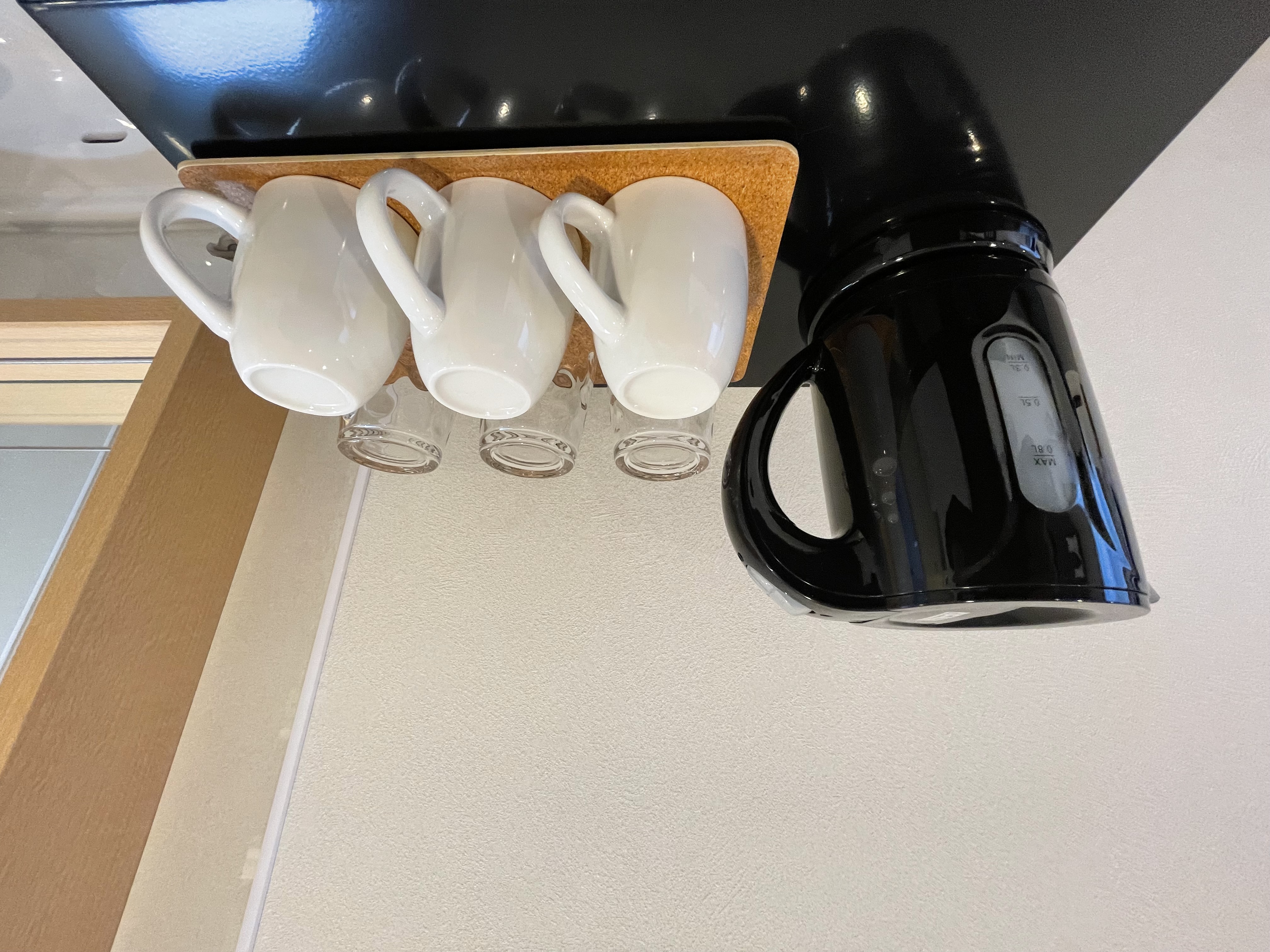 電気ポット・茶器セット