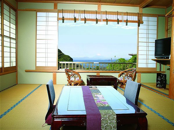 海の見えるお部屋【松の間】