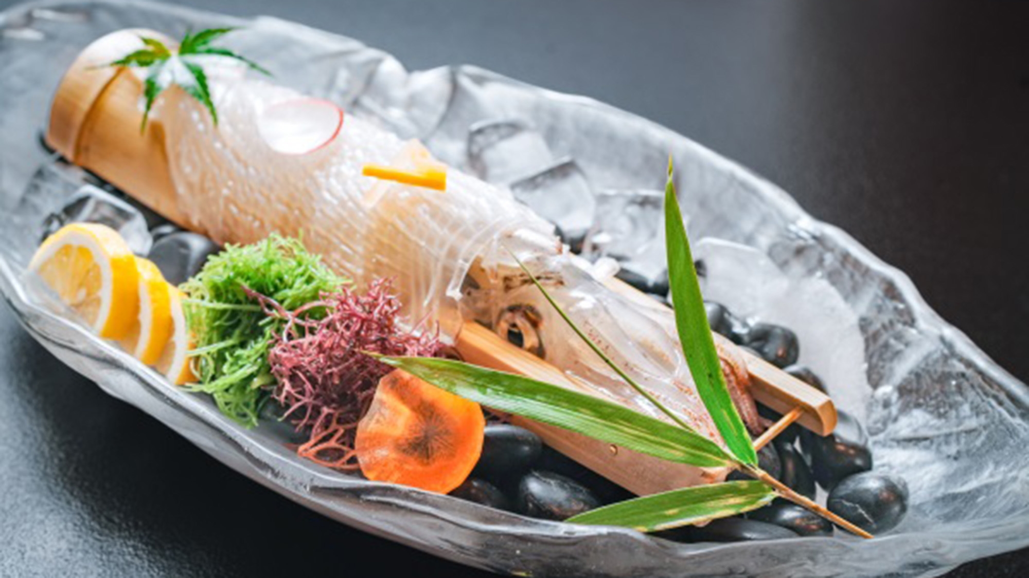 【2食付】ミシュランガイドに2度掲載！料理長が作る自慢のイカ料理が堪能できる食事付プラン♪