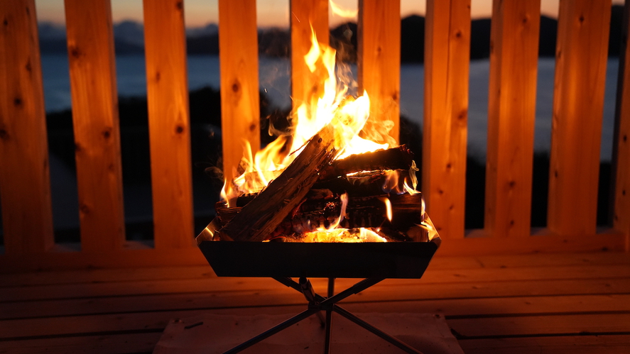 【早割14/夕食BBQ付き】焚き火と星空のアウトドアダイニング｜海風にほどけるグランピング
