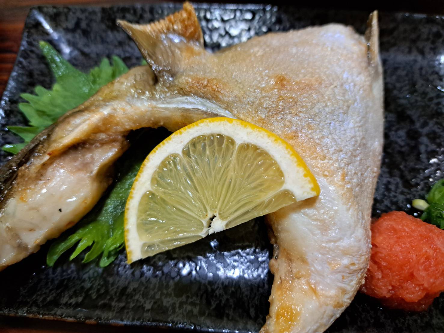 【日本一の金鉱山から湧き出る天然温泉が自慢！】眺望付き和室でゆったりプラン♪（夕食付き） 