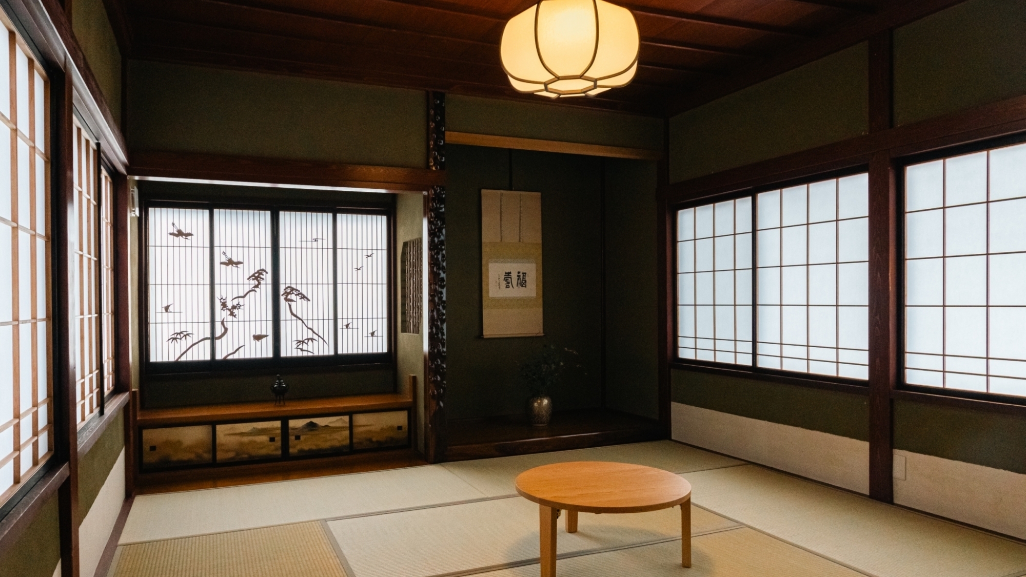 *【客室/翠】畳の温もりと障子の光が、癒しのひとときを提供します。