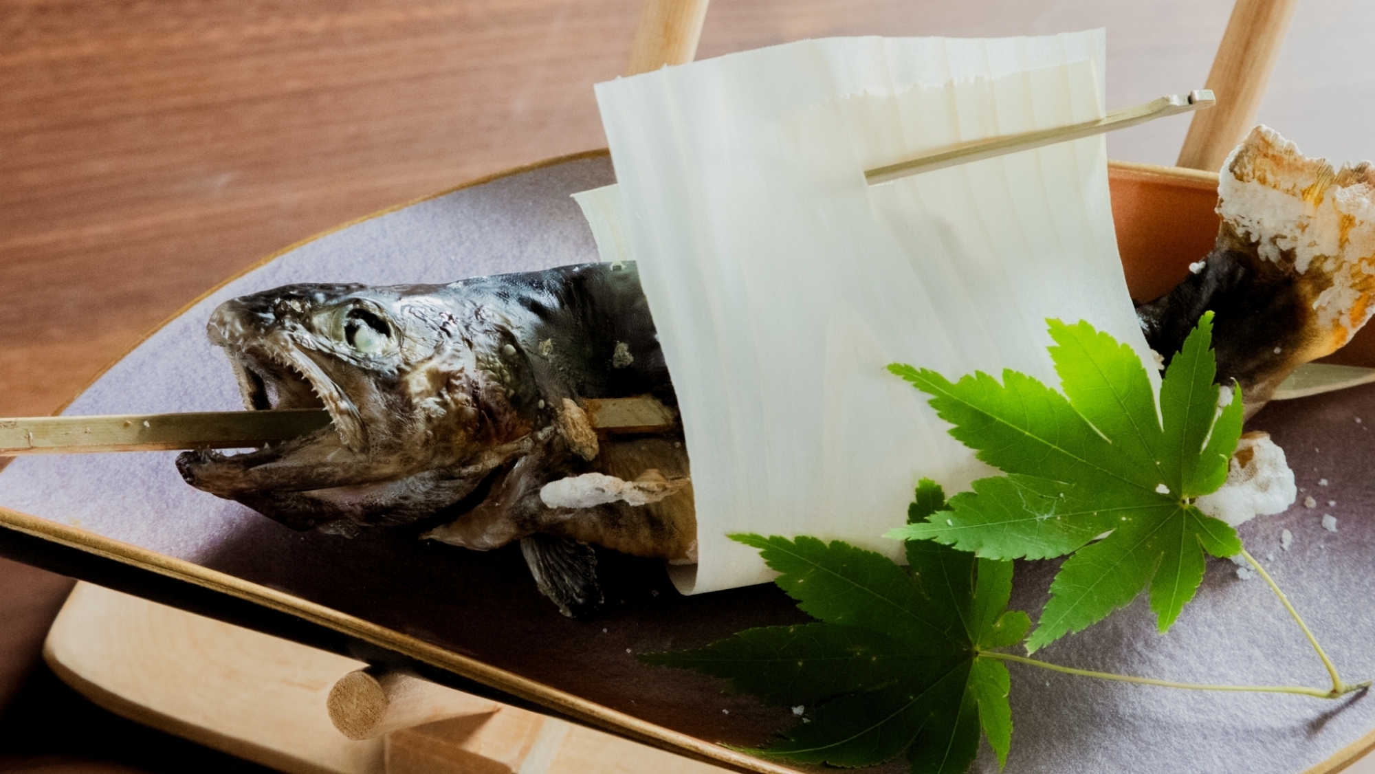 *【夕食一例】清流育ちの鮎を炭火で焼いた絶品料理。