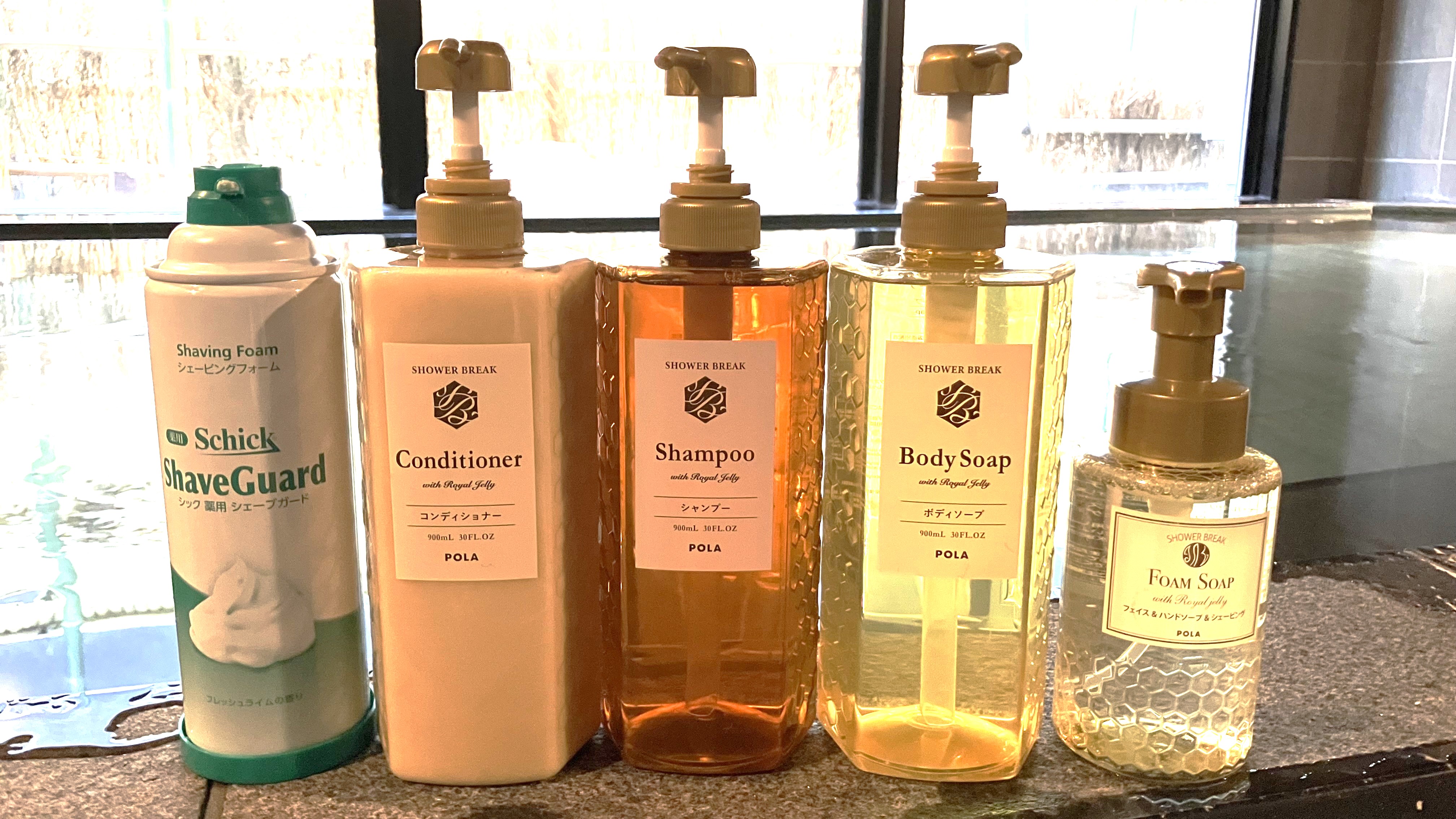 男性大浴場　浴室内ソープ類