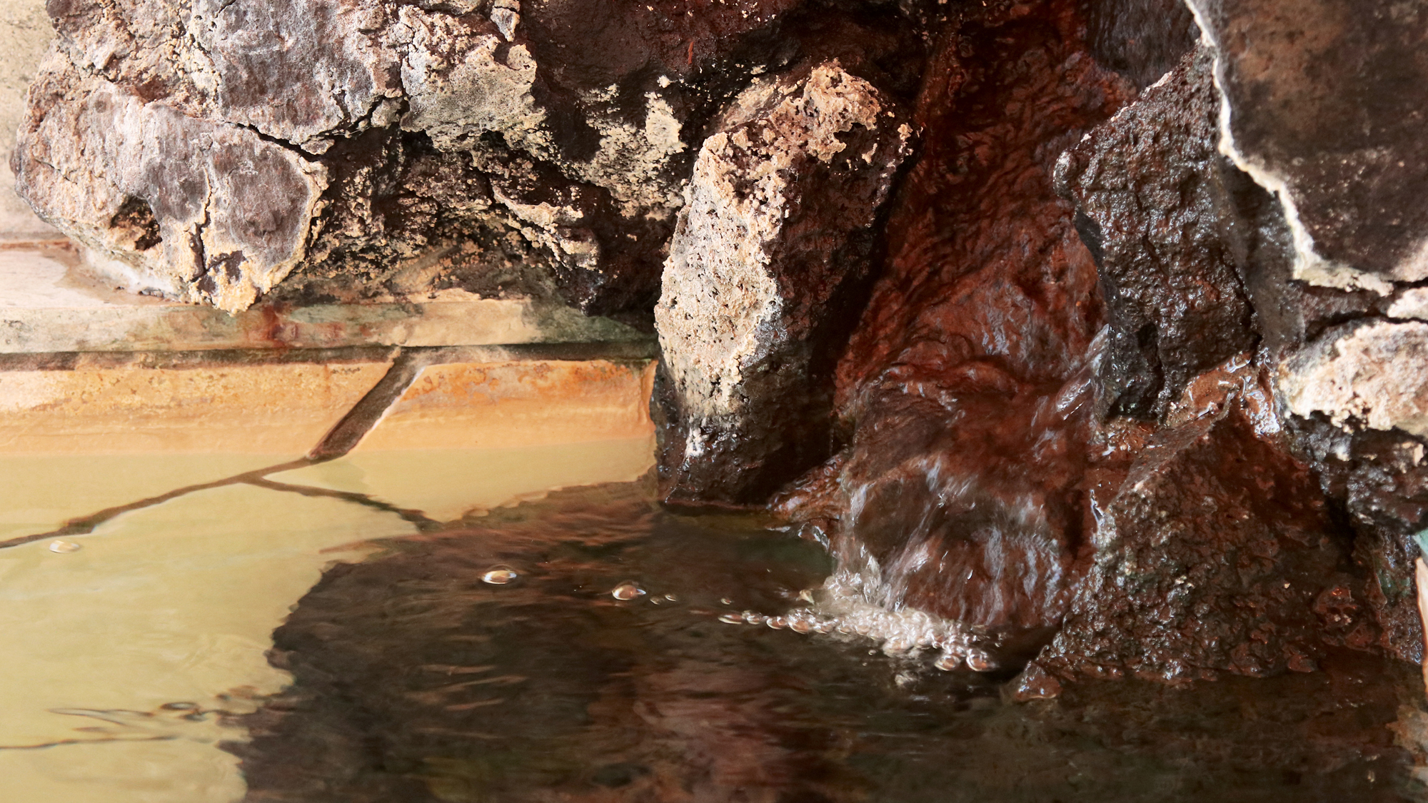 【内風呂】温泉でゆったりと♪*