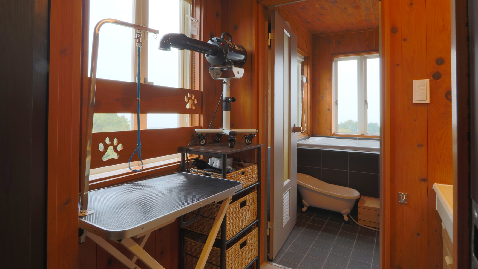 【部屋201】-脱衣所・グルーミングスペース-*