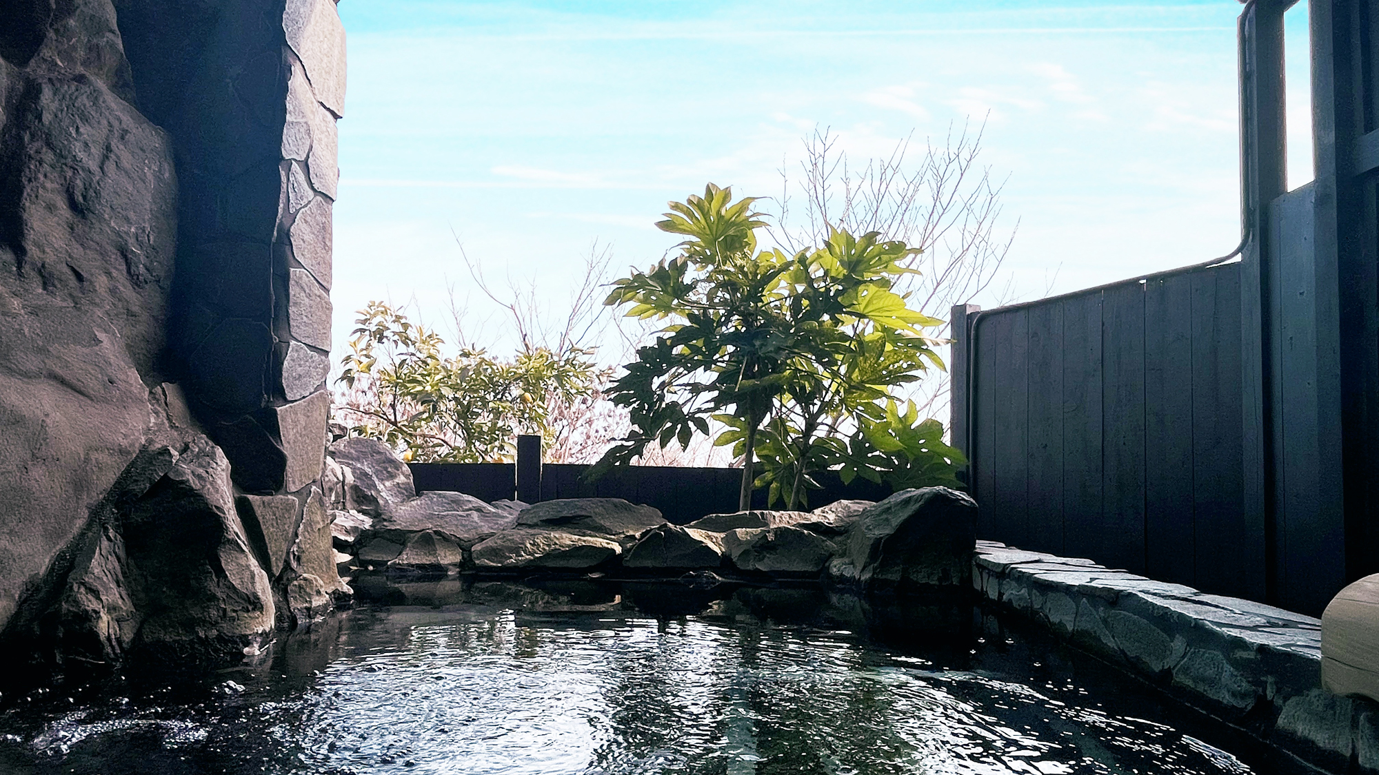 【露天風呂】景色を眺めながら&hellip;*