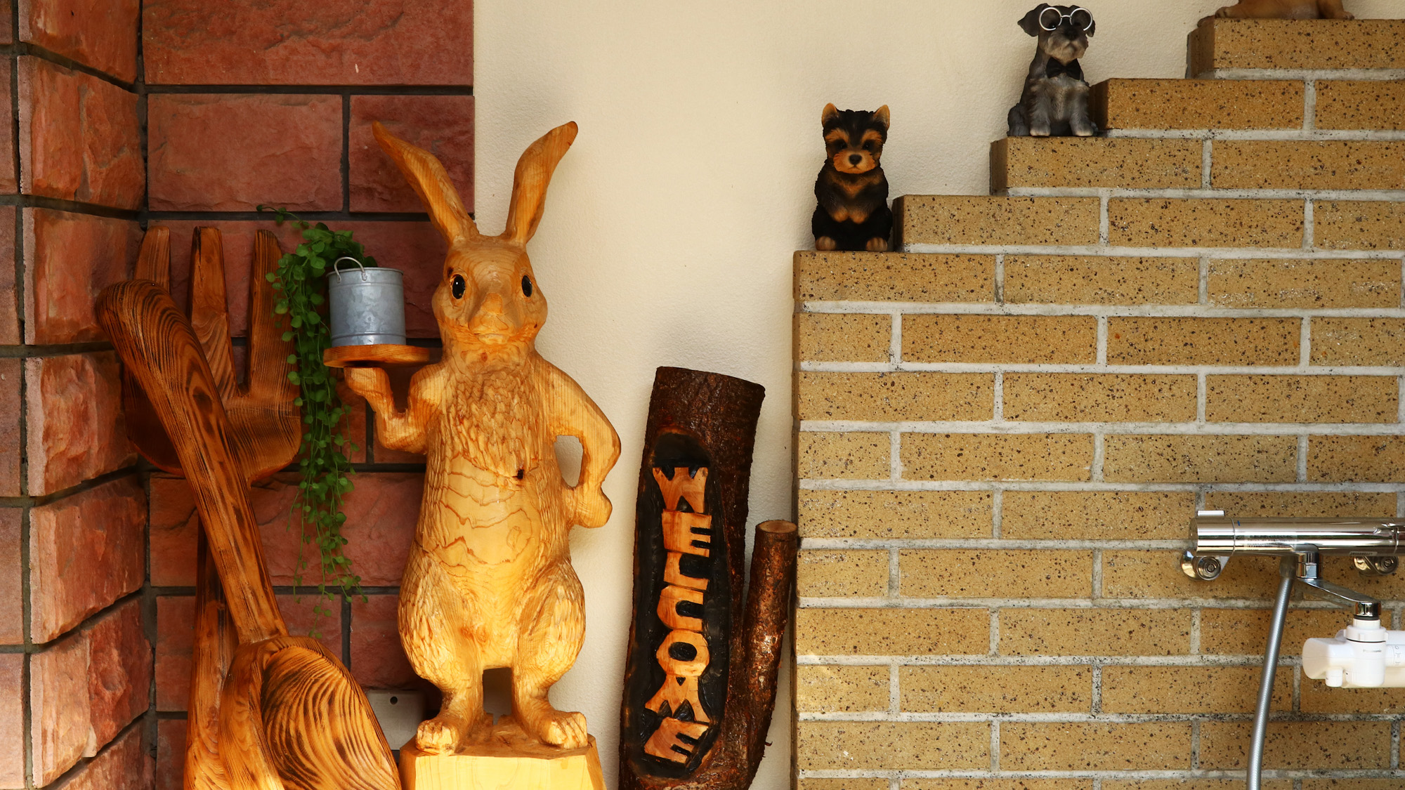 【玄関・ロビー】ワンちゃんの撮影スポット♪かわいく撮ってあげて下さい*