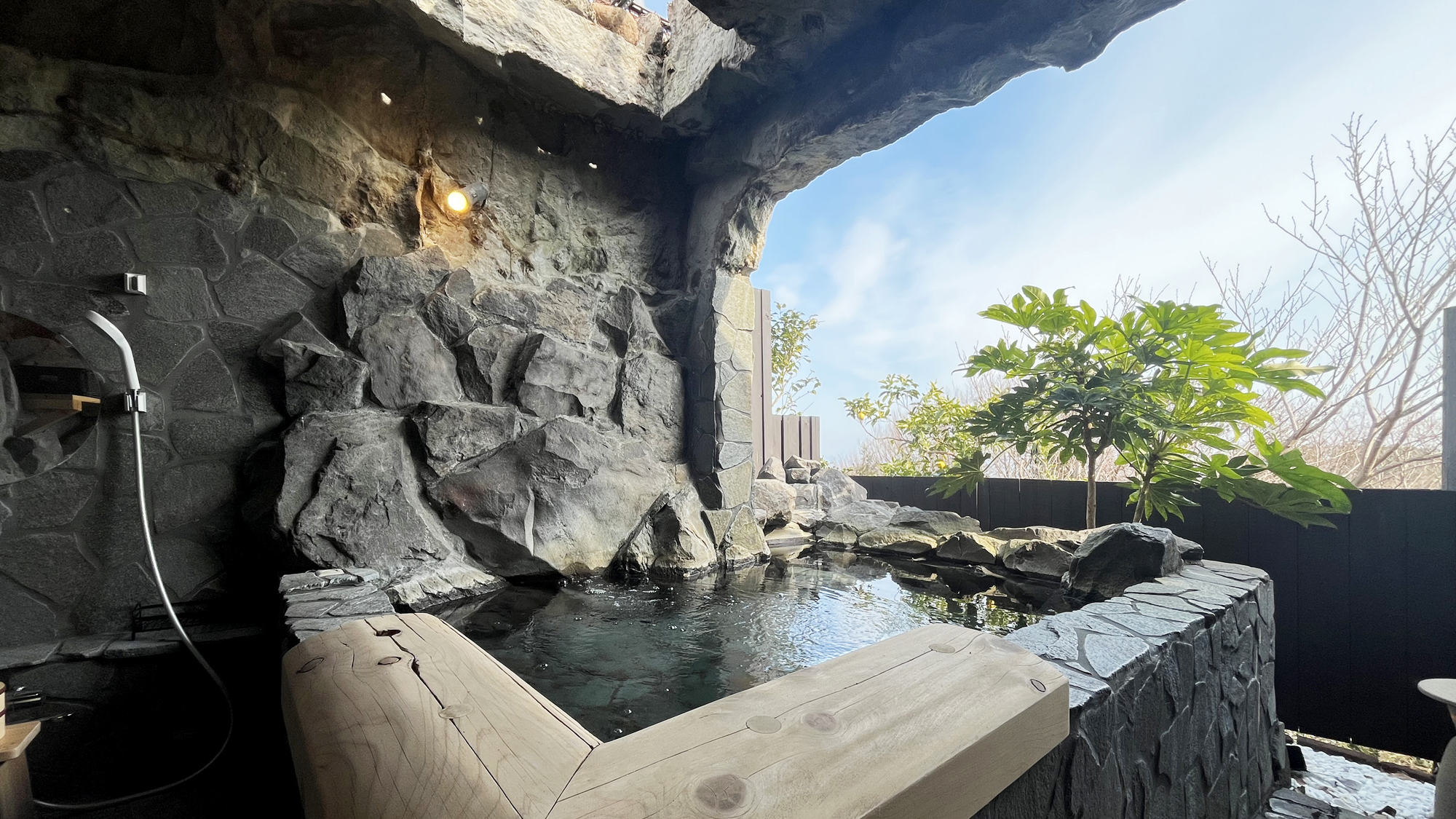 【露天風呂】シャワーもございます*