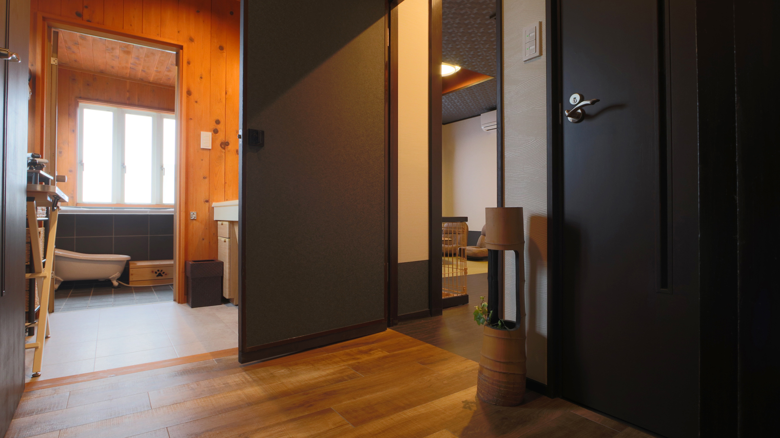 【部屋201】-入口-*