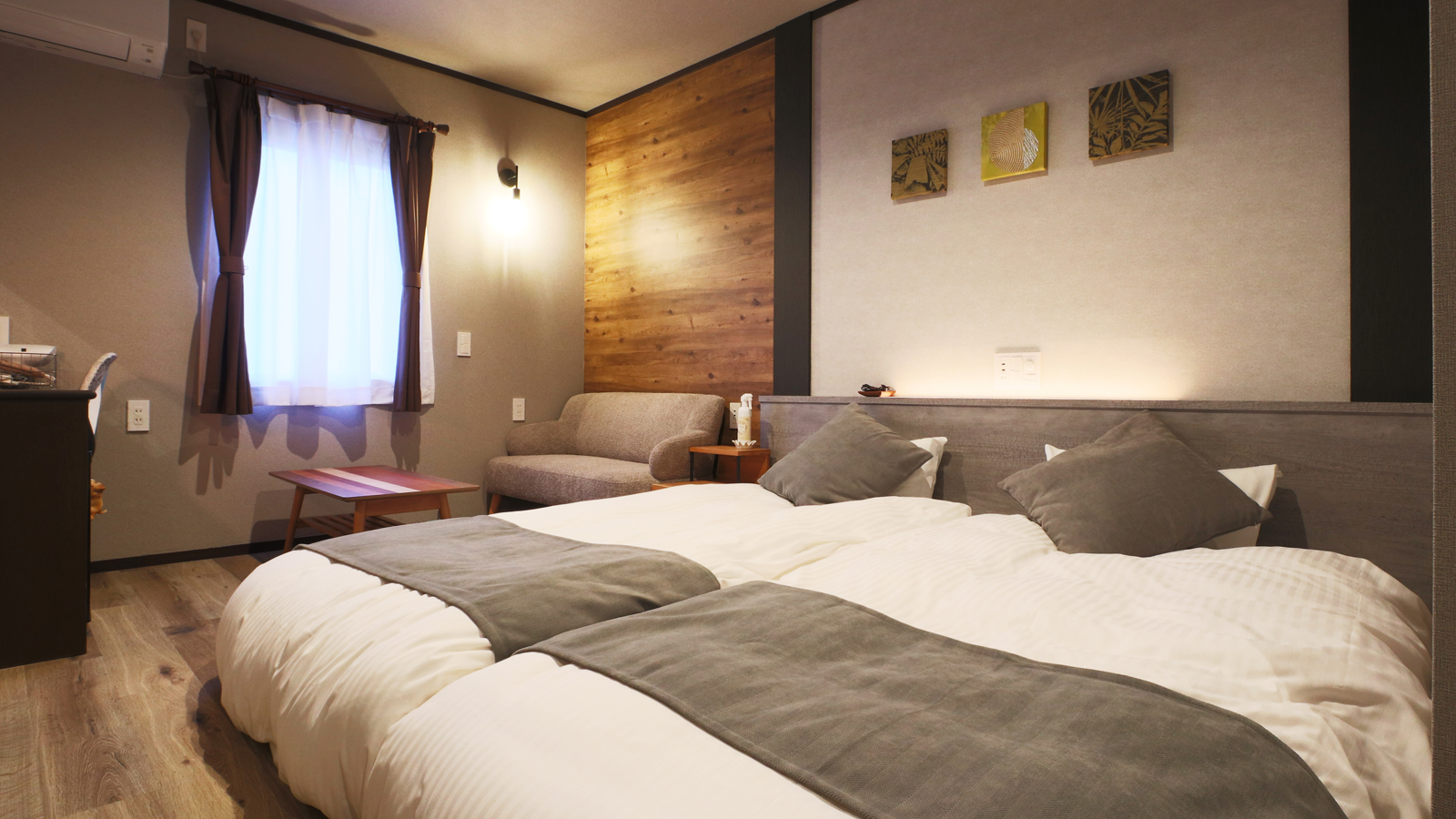 【部屋203】-オーシャンビュー・ユニットバス付ツインルーム-*