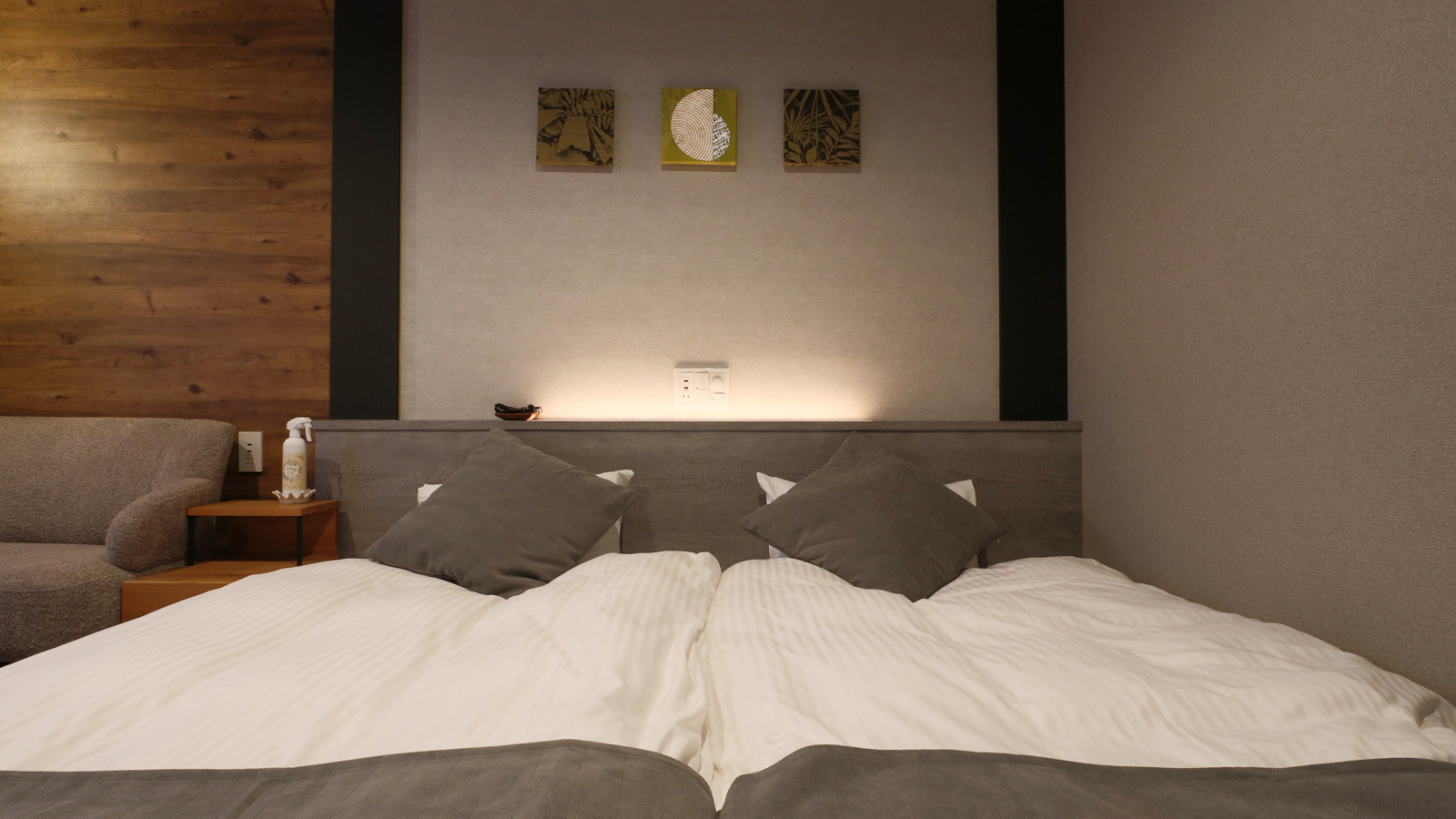 【部屋203】-オーシャンビュー・ユニットバス付ツインルーム-*