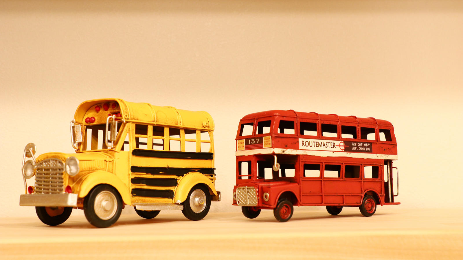 【館内イメージ】*