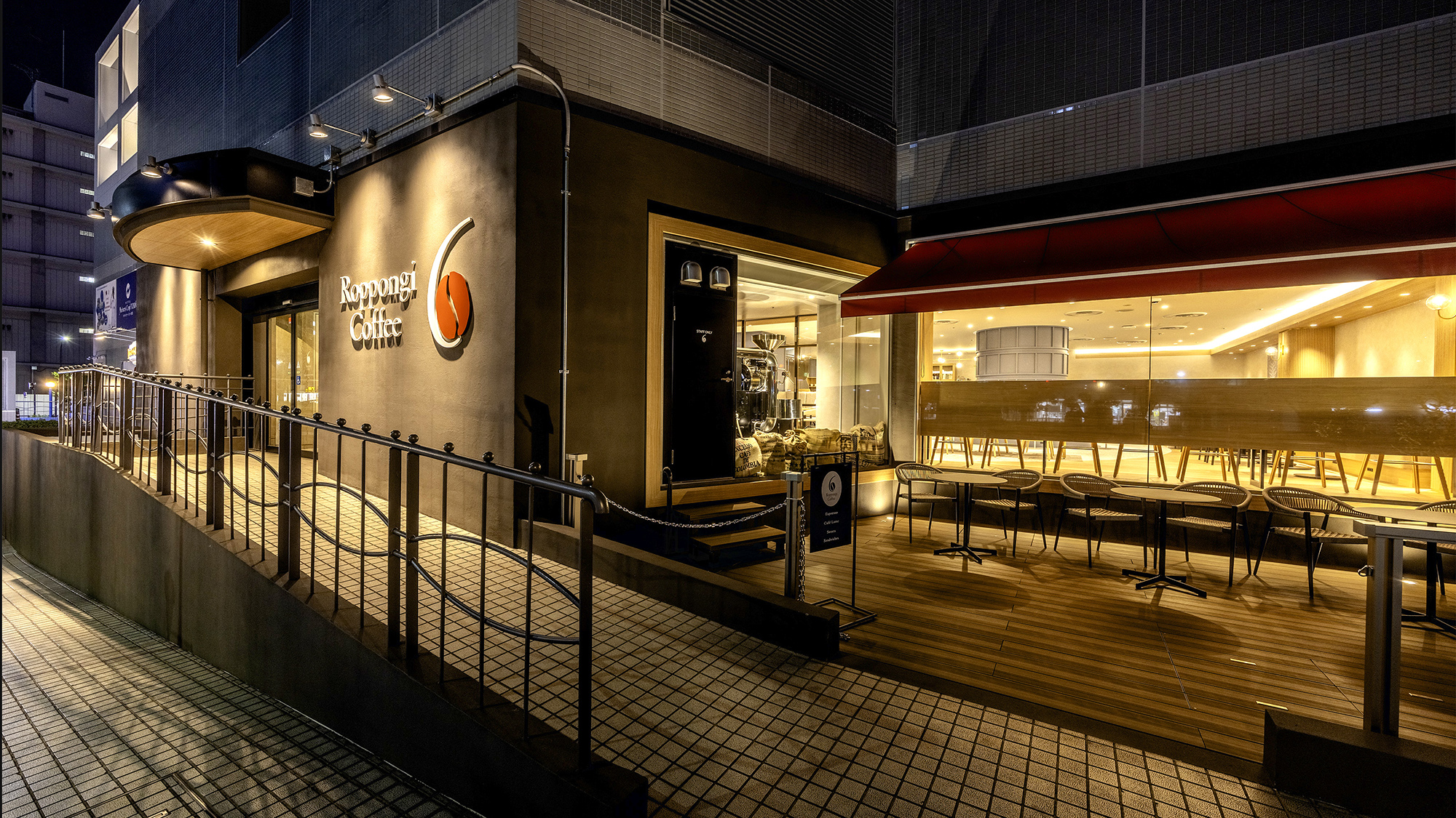 【Roppongi Coffee】外観