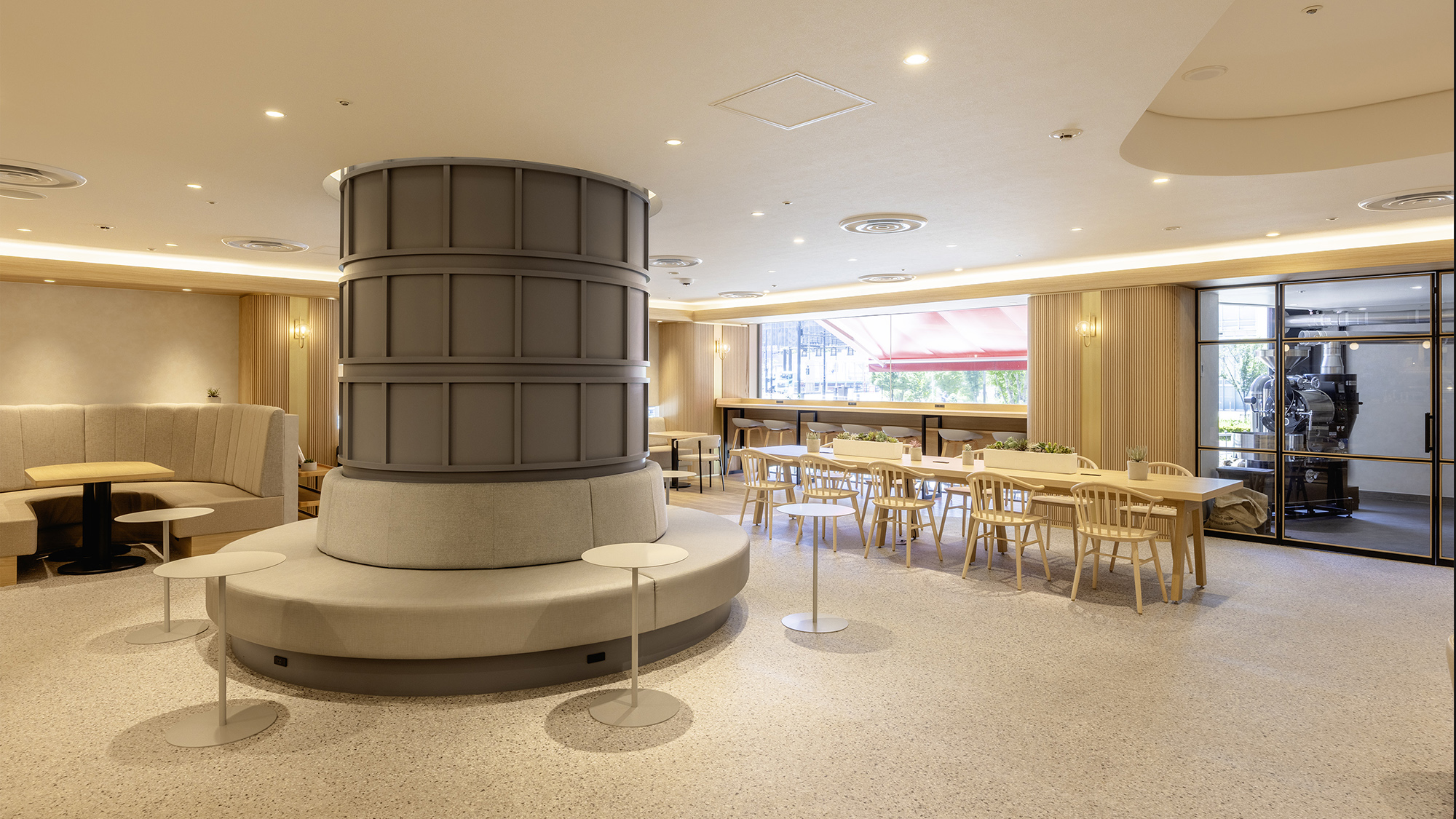 【Roppongi Coffee】おしゃれで居心地の良い空間♪