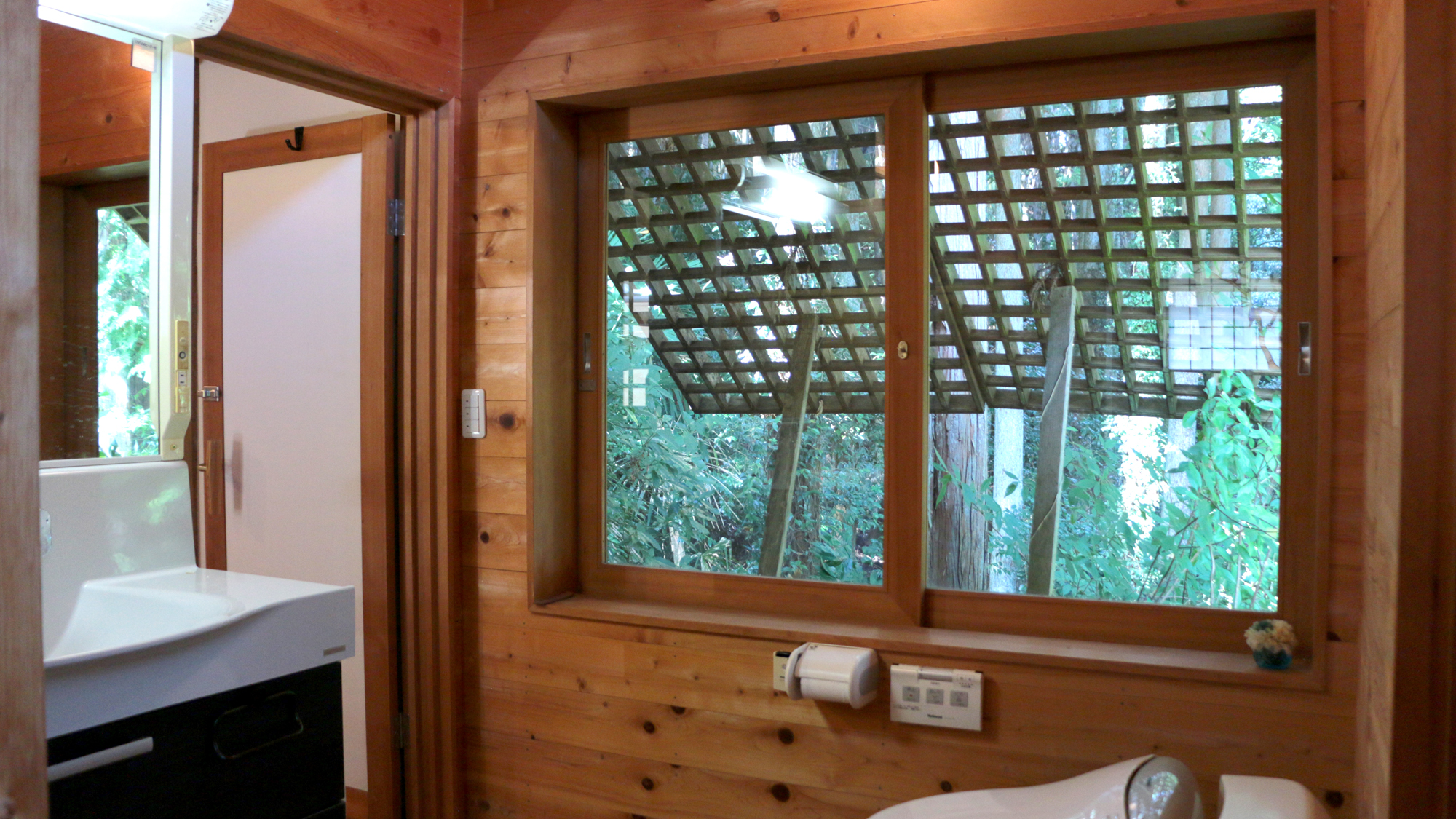 【離れー蔵】 洗面・トイレ