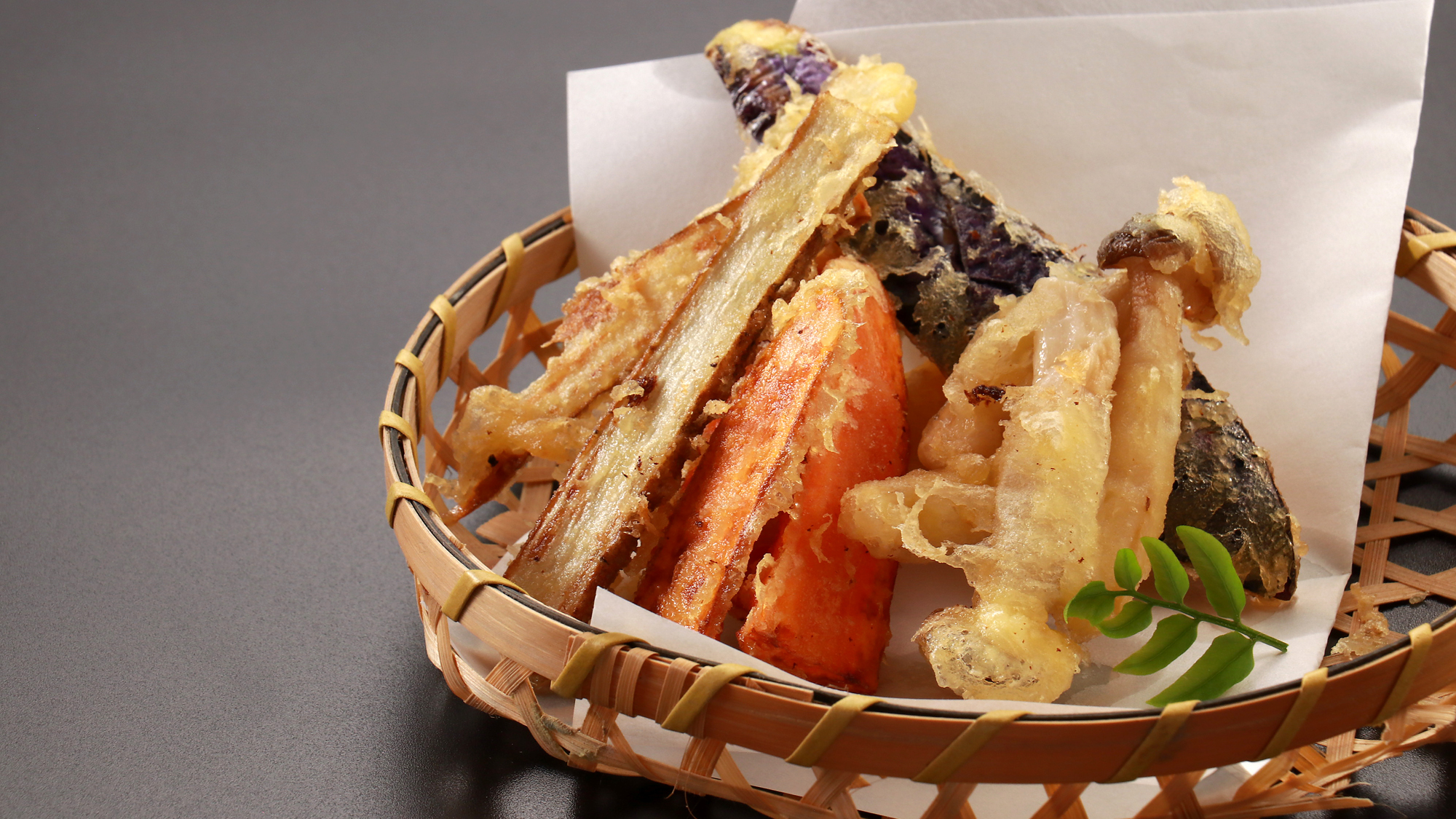 【大和肉鶏ー里山御膳】季節の天婦羅