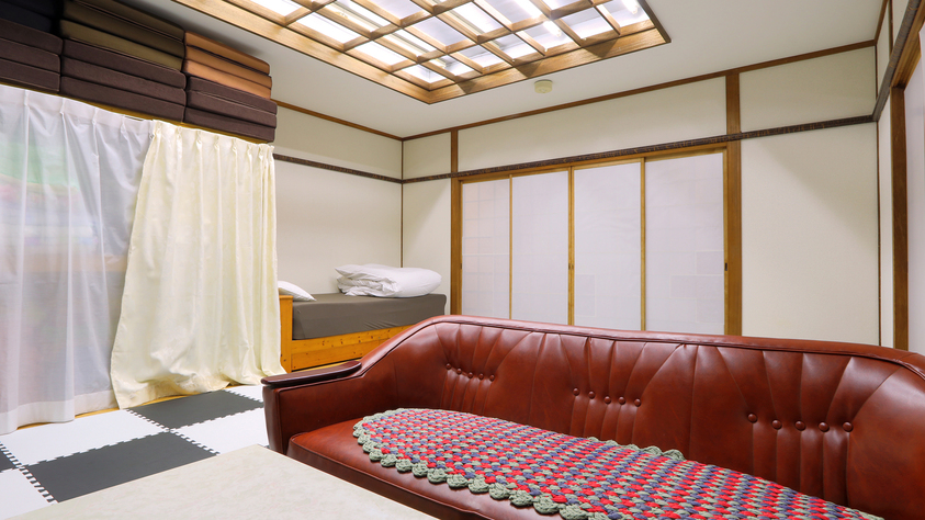 【ホテル宿かいふ】6名部屋＜共用／風呂・トイレ・洗面＞