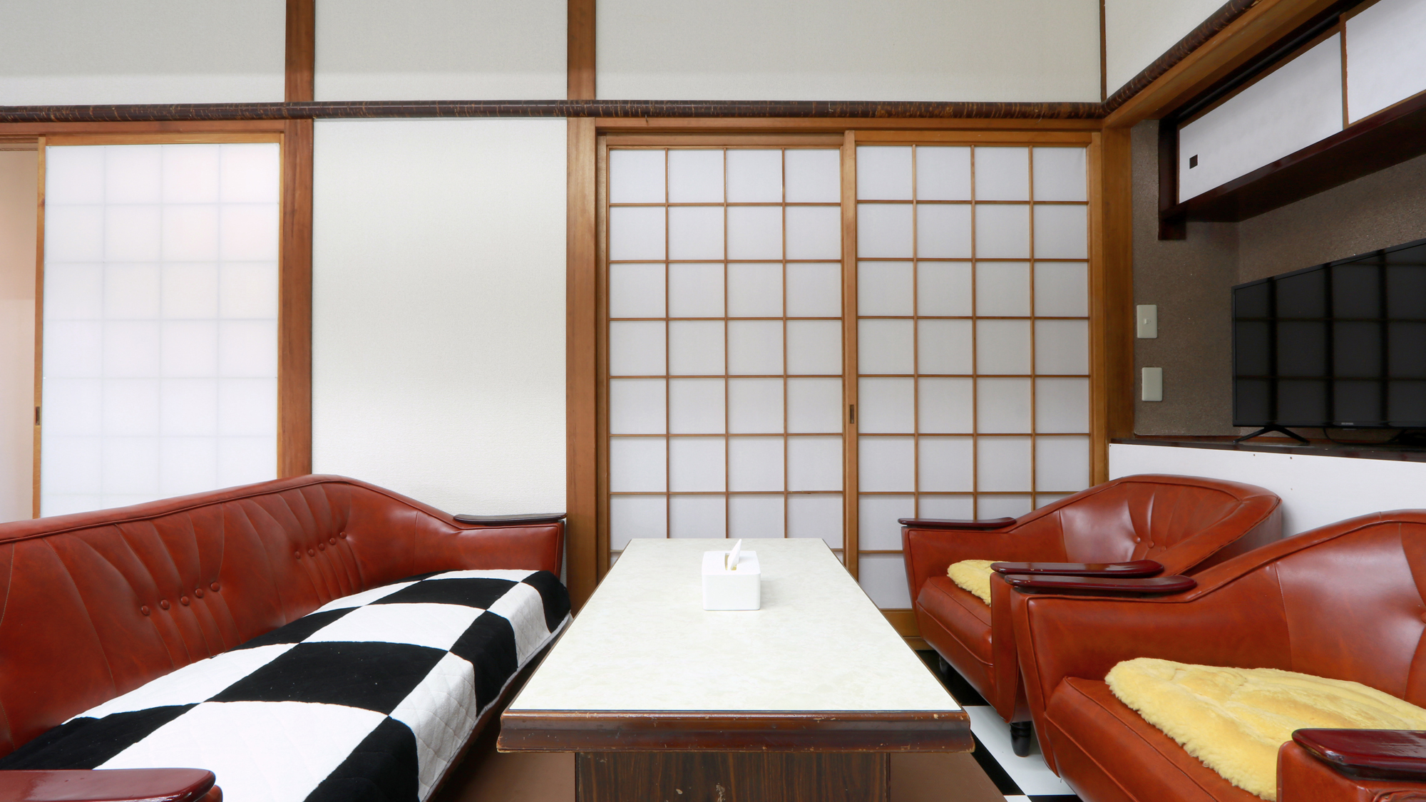 3階洋室4～6名＜風呂・洗面・トイレ共用＞