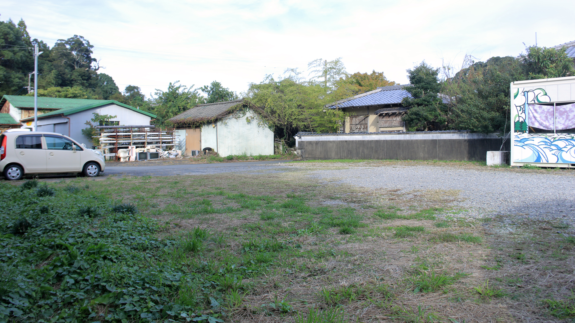 【駐車場】