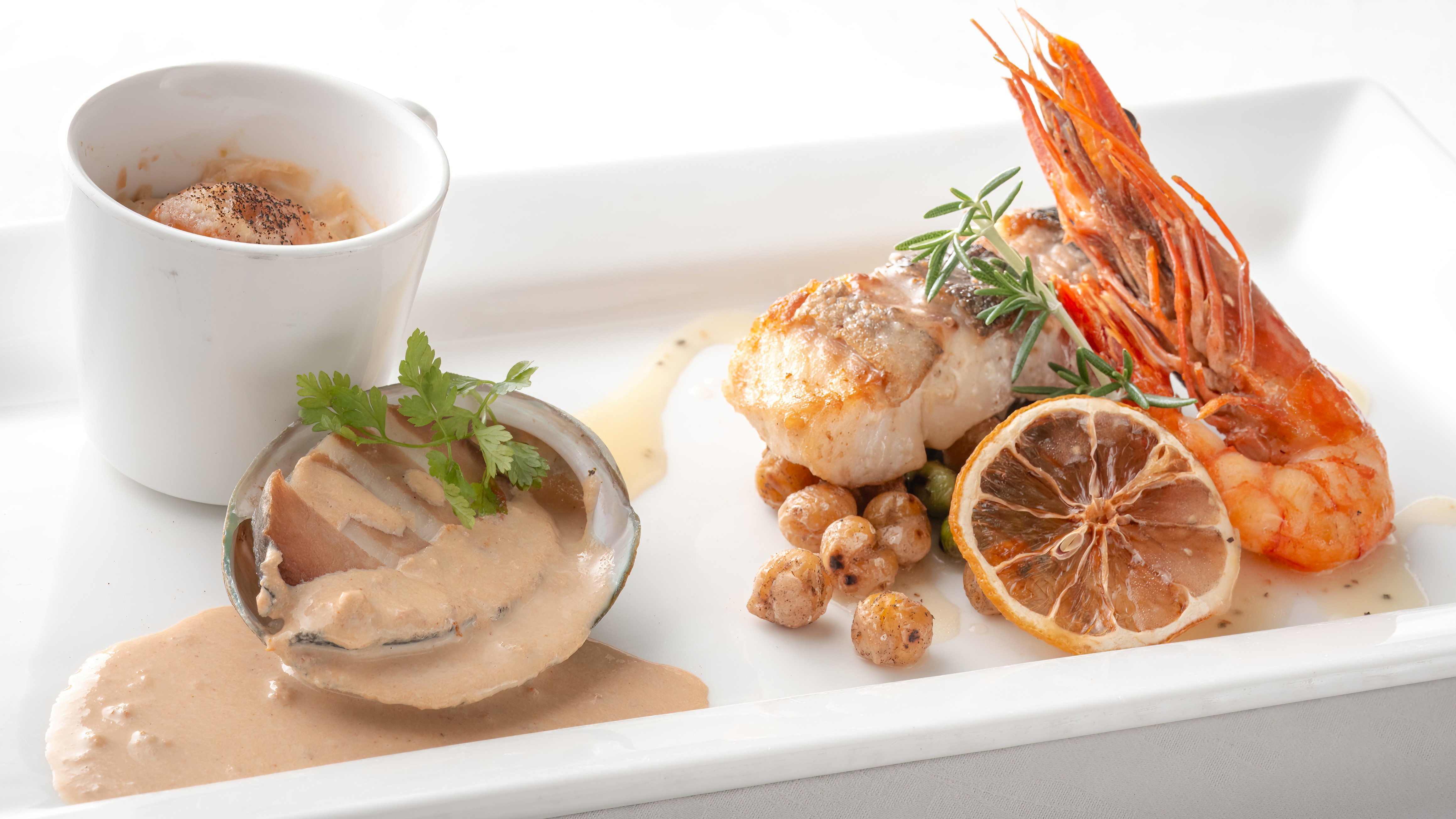 ■ご夕食イメージ・海鮮フレンチプラン｜お好みに合わせてメインは海鮮メニュー2種よりお選びいただけます