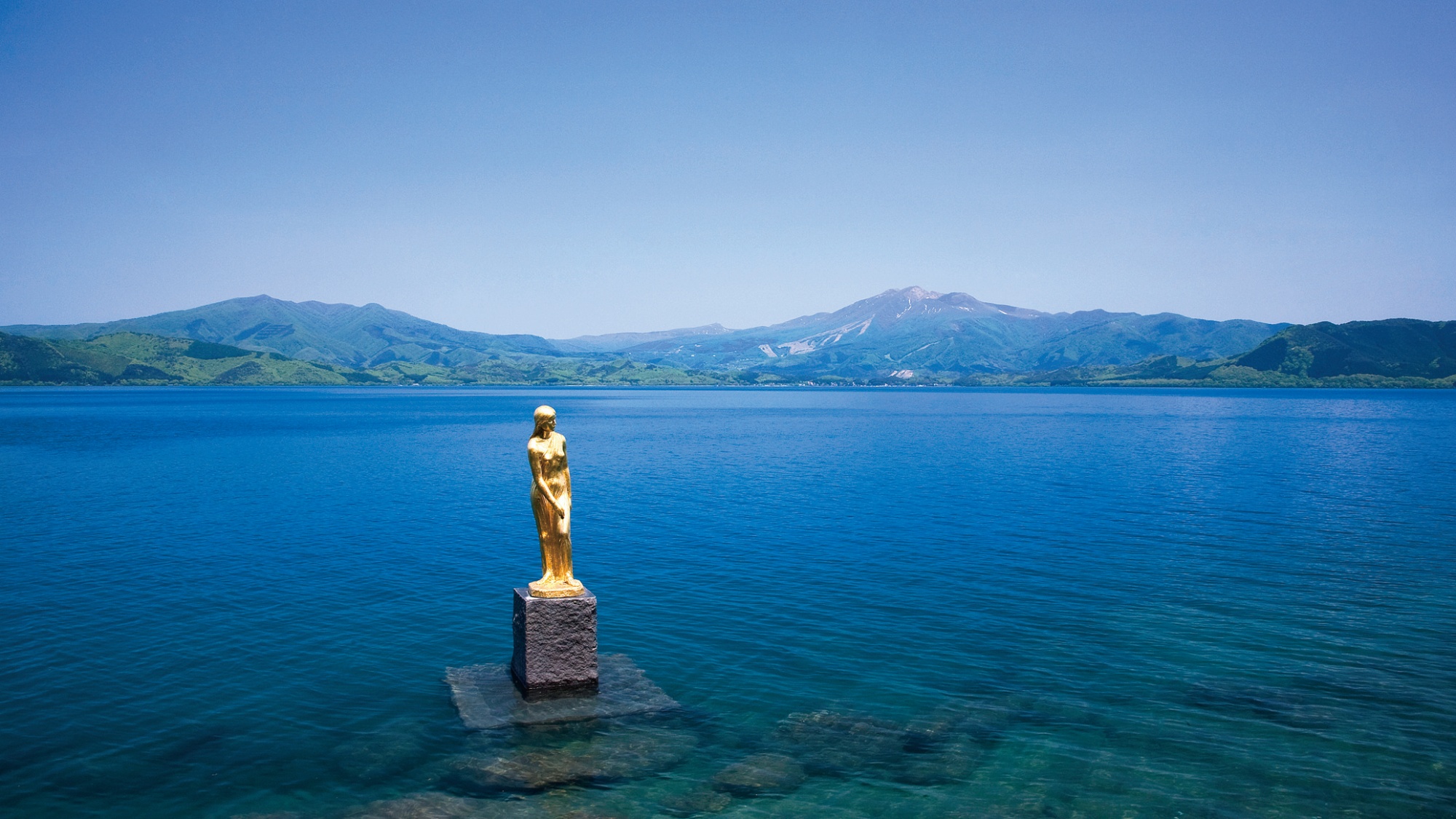 ■周辺観光｜日本一深い湖『田沢湖』