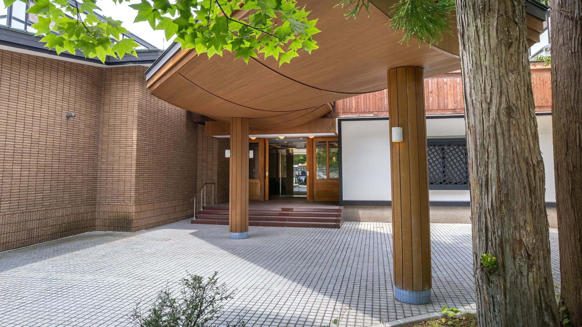 ■外観｜JR大曲駅より無料送迎サービスございます※前日までの要予約制