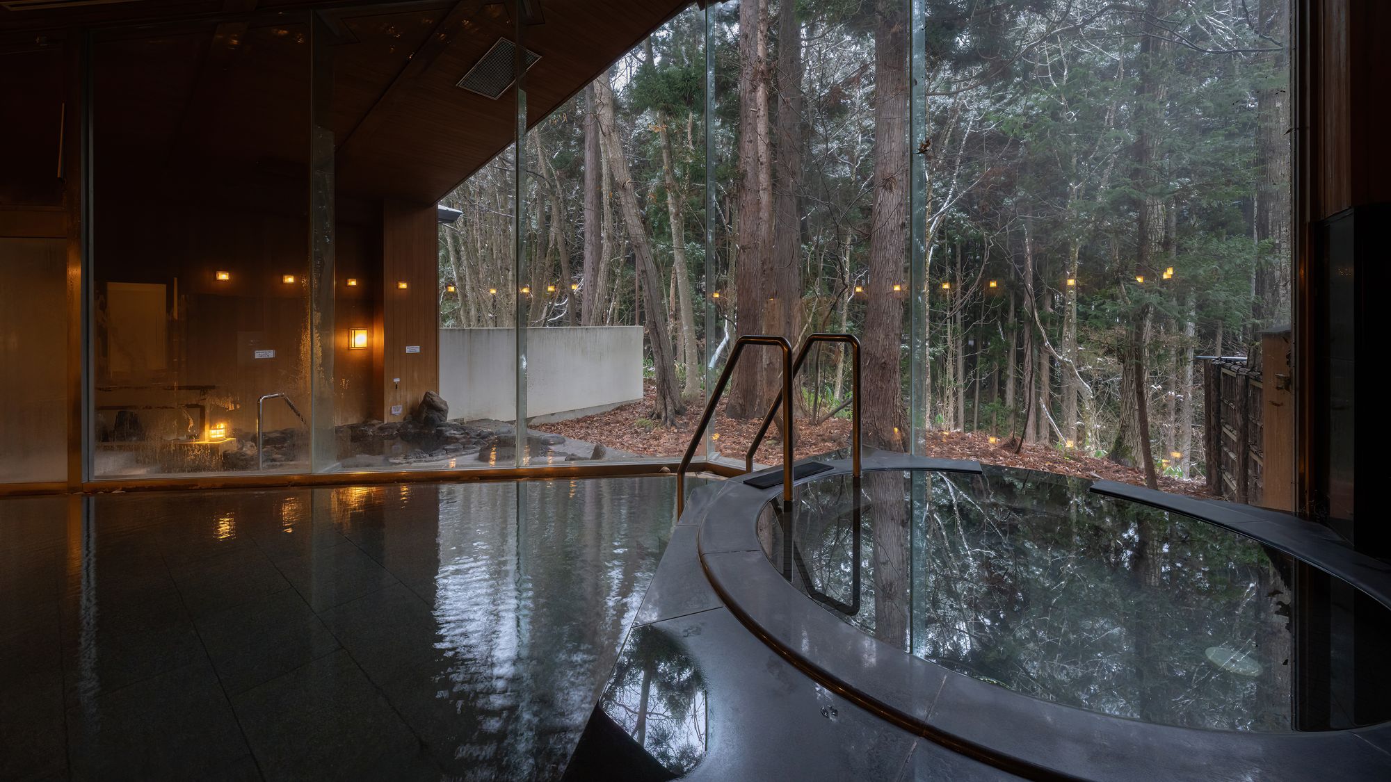 ■大浴場｜柔らかな湯に浸かりながら、心身ともに癒されるひとときをお過ごしください