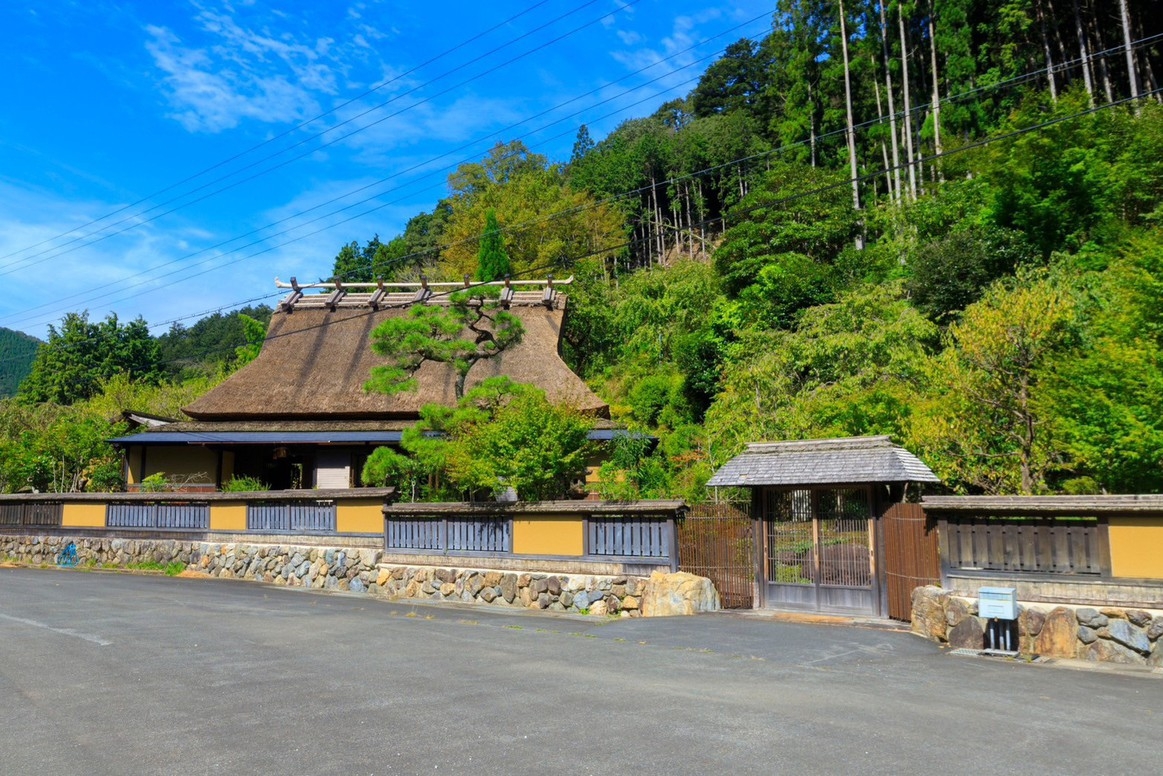 ”松葉のお宿”一棟貸し１泊２食付きジビエ肉・地鶏と季節の野菜の自然の恵みセルフでバーベキュープラン