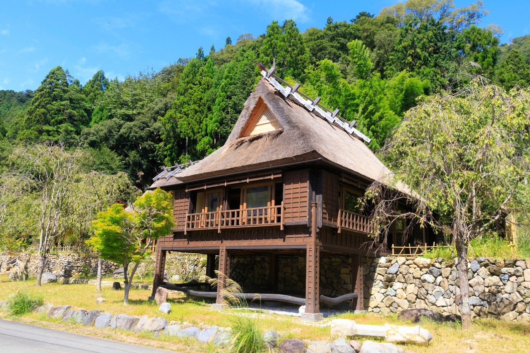 【バーベキュー】１泊２食付き〜ジビエ肉・地鶏と季節野菜の自然の恵みセルフBBQ〜紅葉