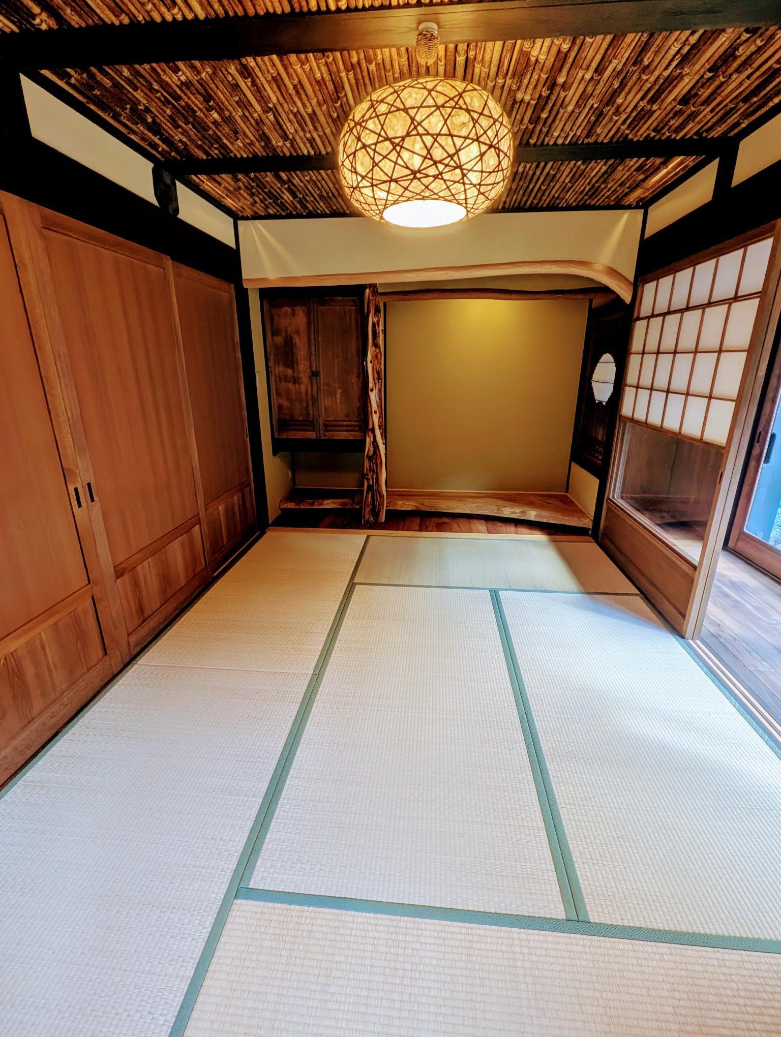 【お食事処鍋】1泊2食付き〜ジビエ肉・地鶏と季節野菜の自然の恵み満喫鍋〜桜