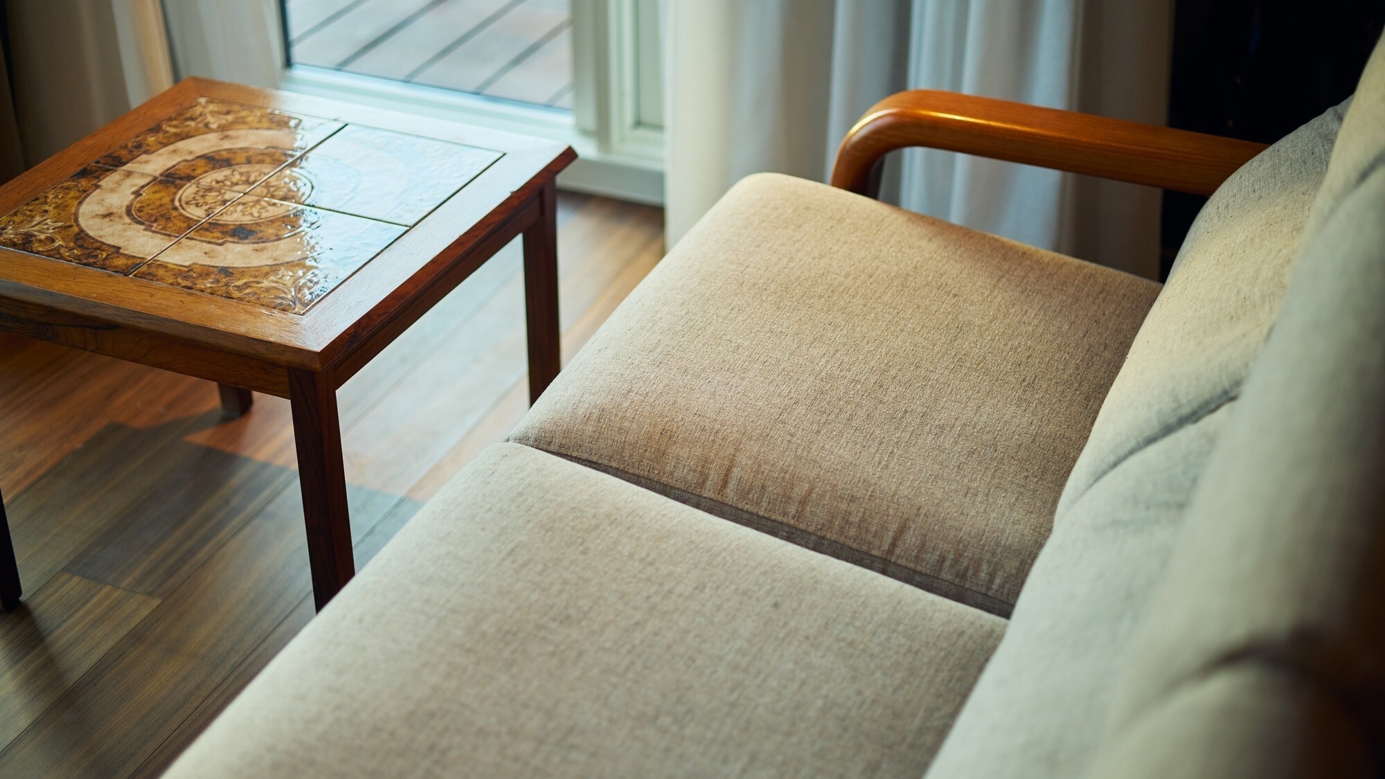 [Cottage/ビンテージ家具]ビンテージ家具を起用することで、温もりのある空間となっております。