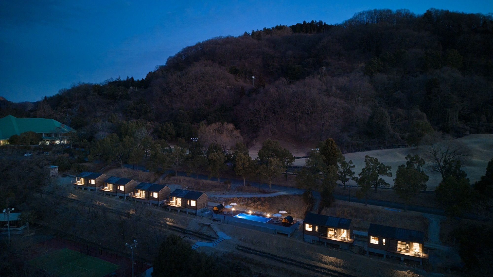 [外観]上長瀞駅から徒歩約50分またはタクシー約6分。（タクシーが捕まりにくい可能性がございます）