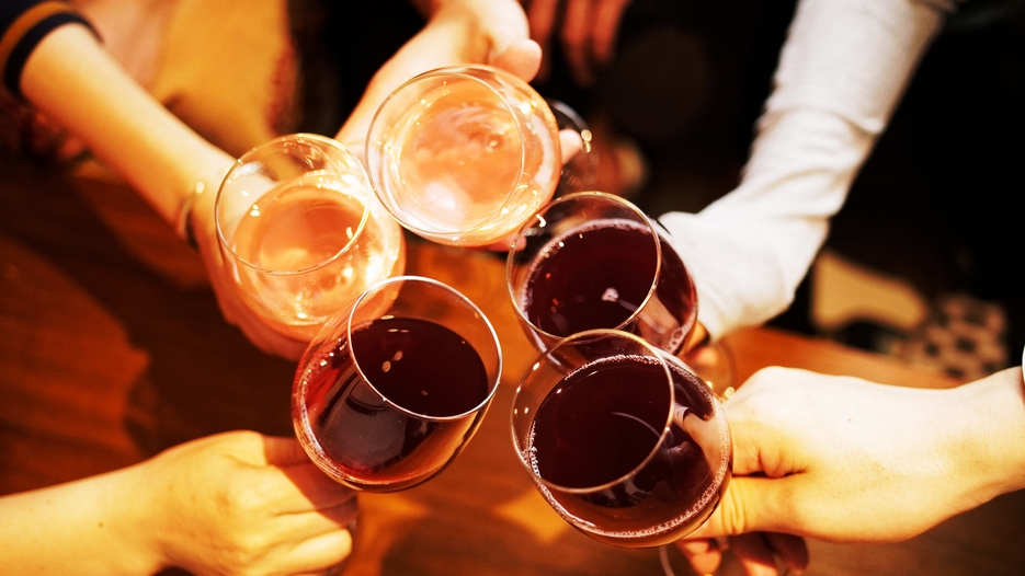 【平日月〜木限定プラン】飲み放題特典付！じっくり煮込んだシチューは格別な味！≪1泊2食≫