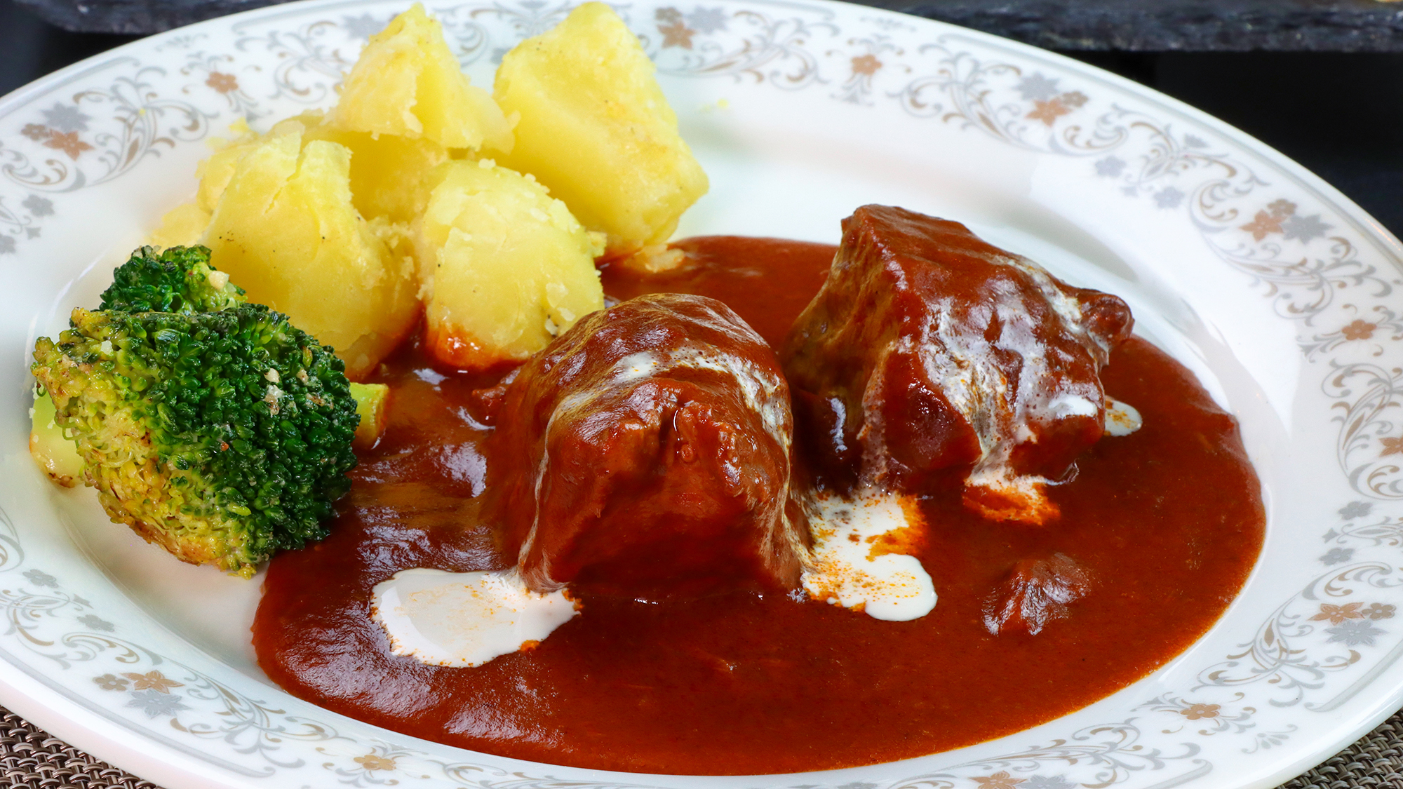 メインは自慢のシチュー