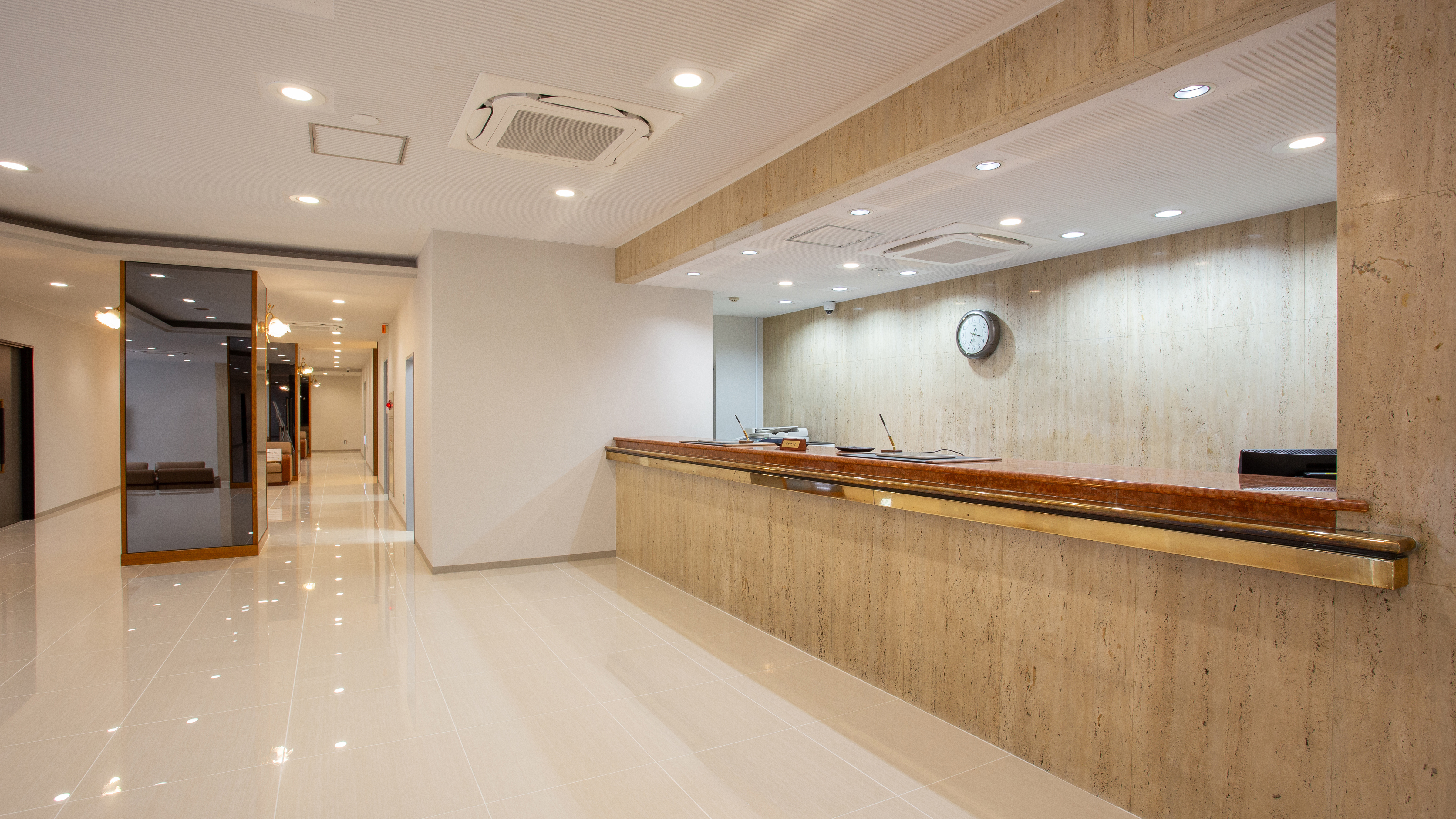 フロントイメージ