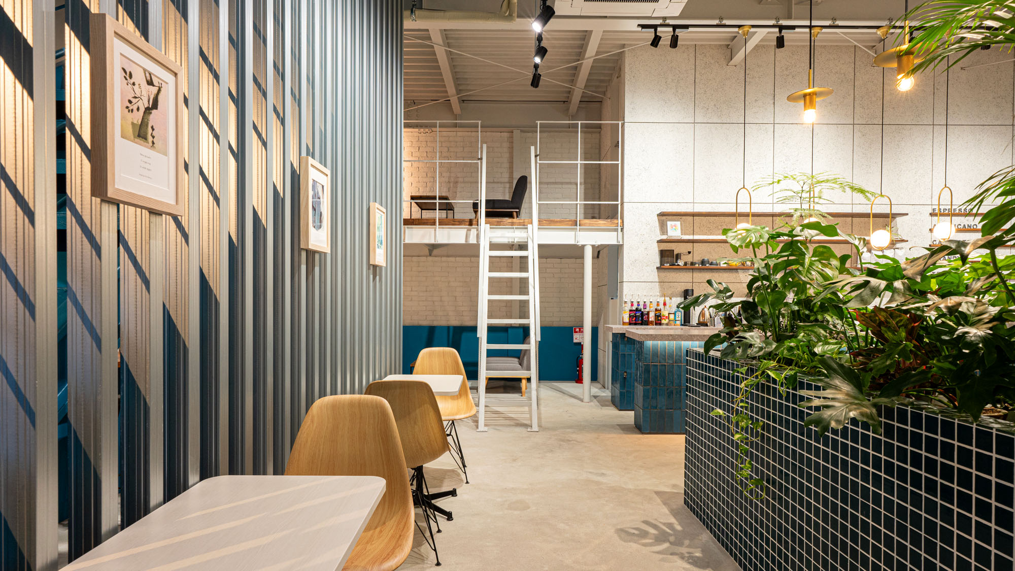 【Cafe】1Fテーブル席