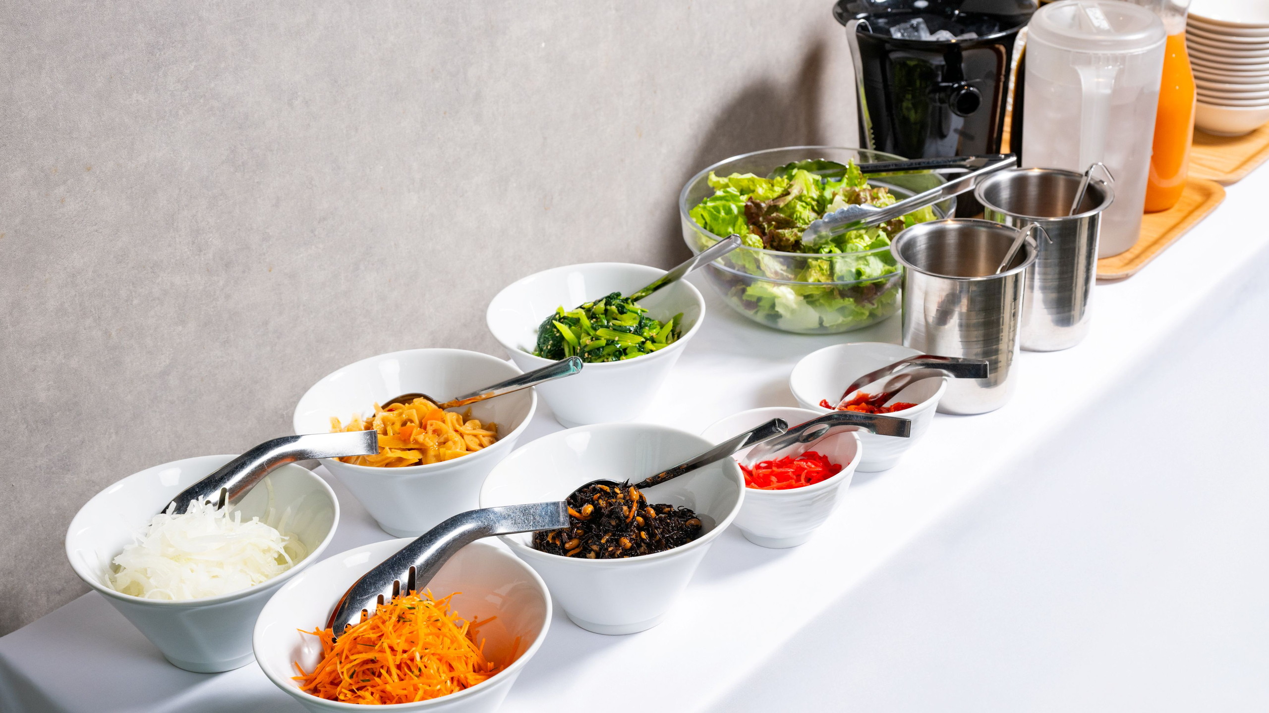 サラダビュッフェ