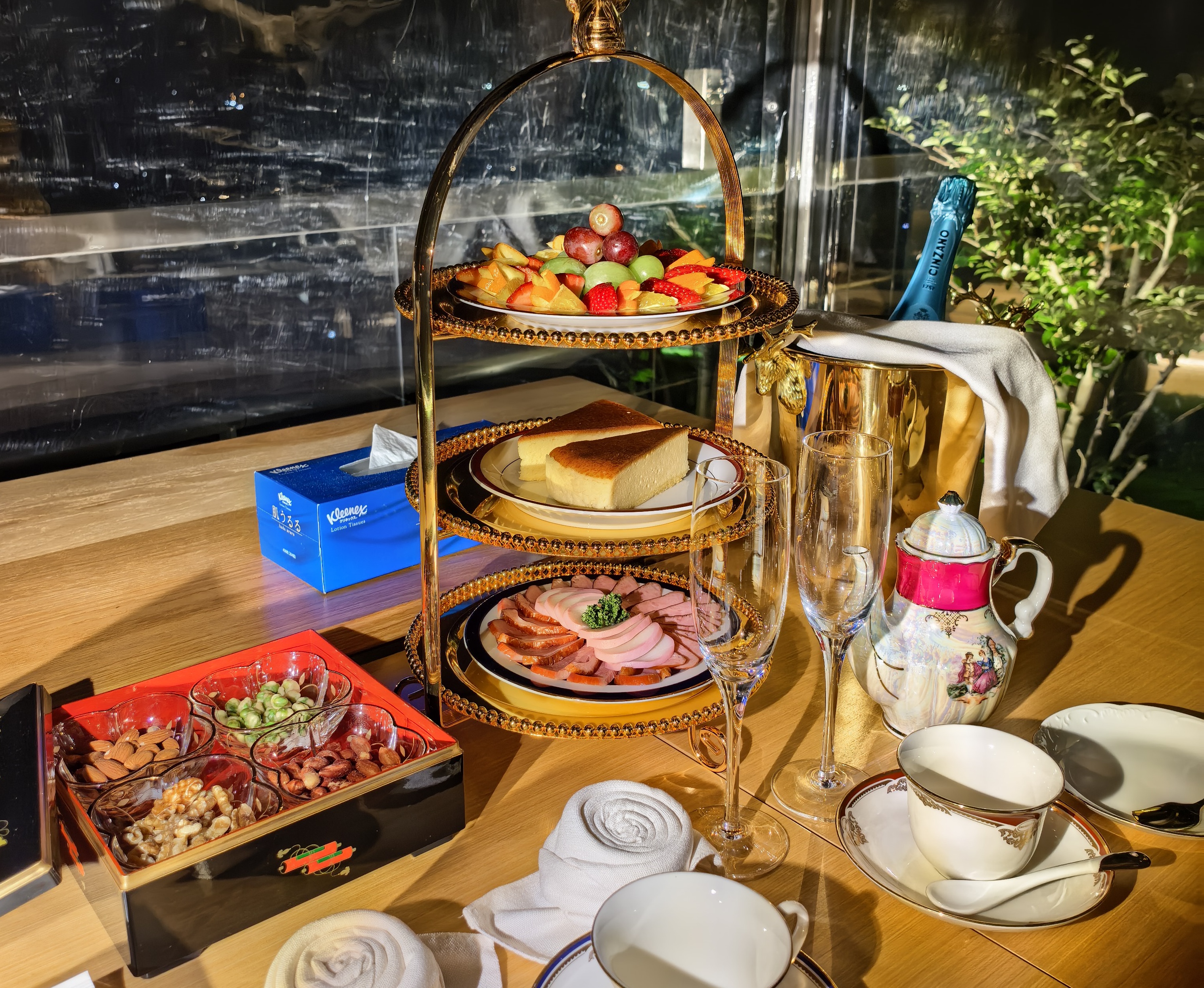 客室名：《磯鵯》