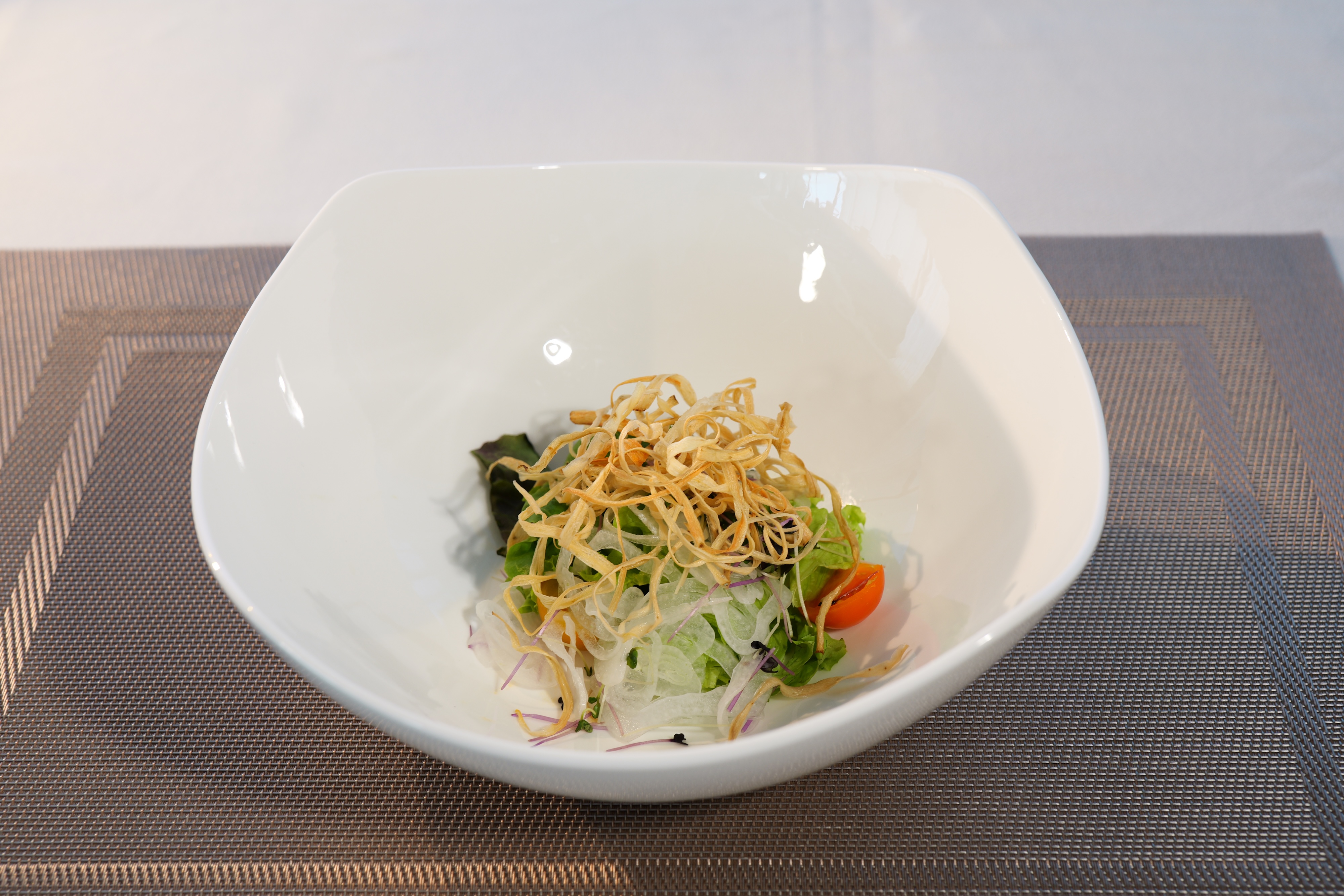 ・【食事】3種類のオリジナルドレッシングをお楽しみ頂けます。