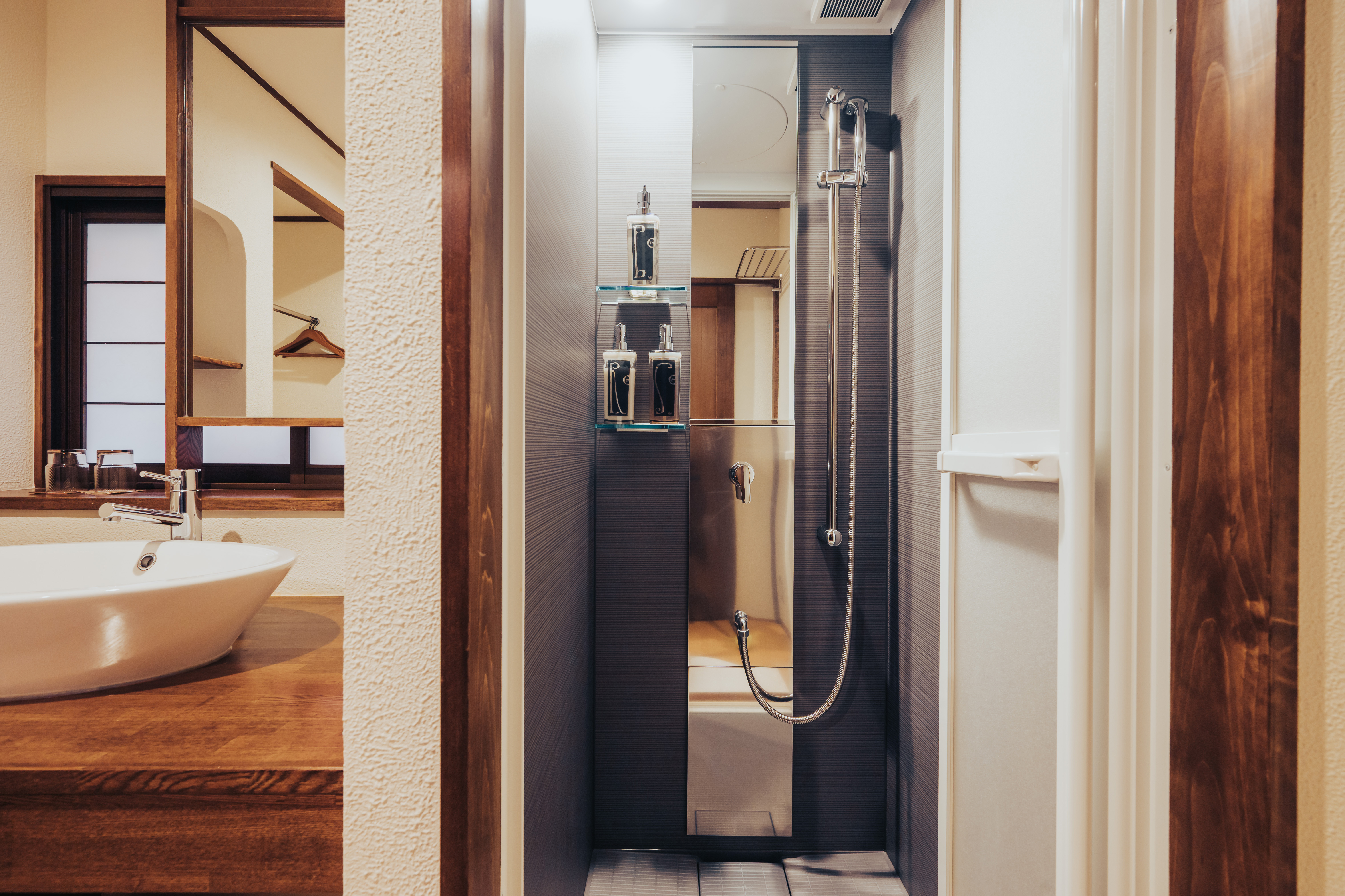 洗面、シャワールーム